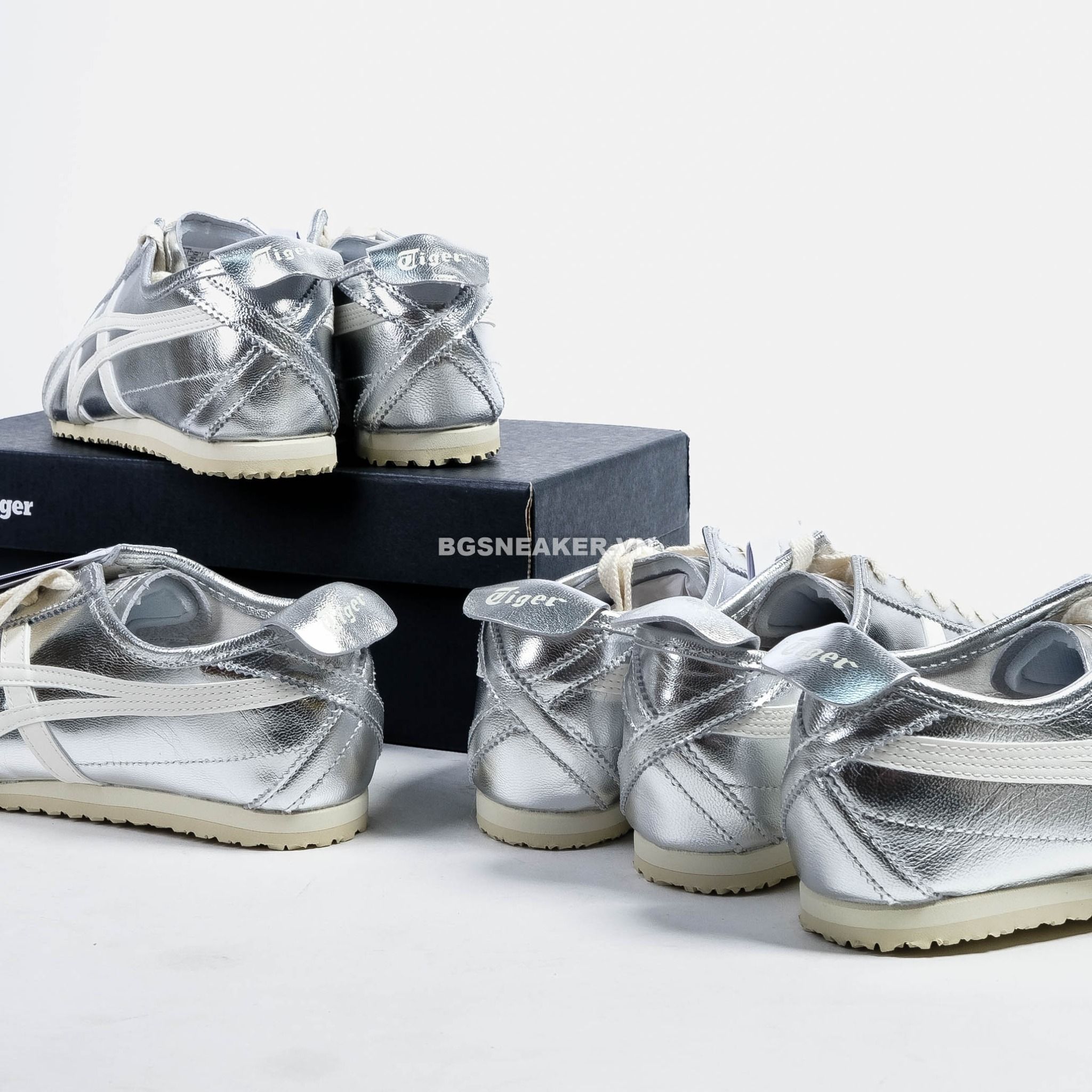  Giày Onitsuka Tiger Mexico 66 Silver Off White 1183B566-021 