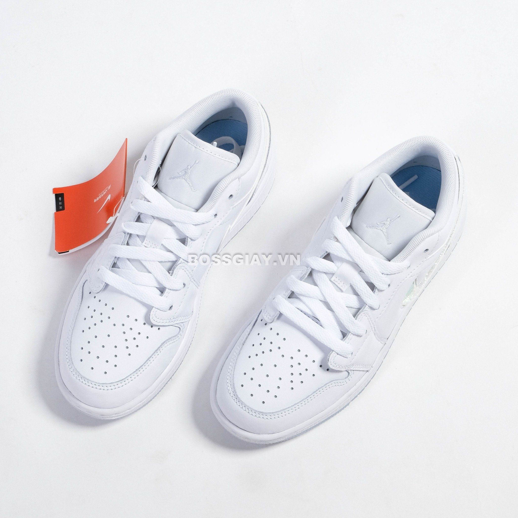  Nike Air Jordan 1 Low ‘Glitter Swoosh’ FQ9112-100 