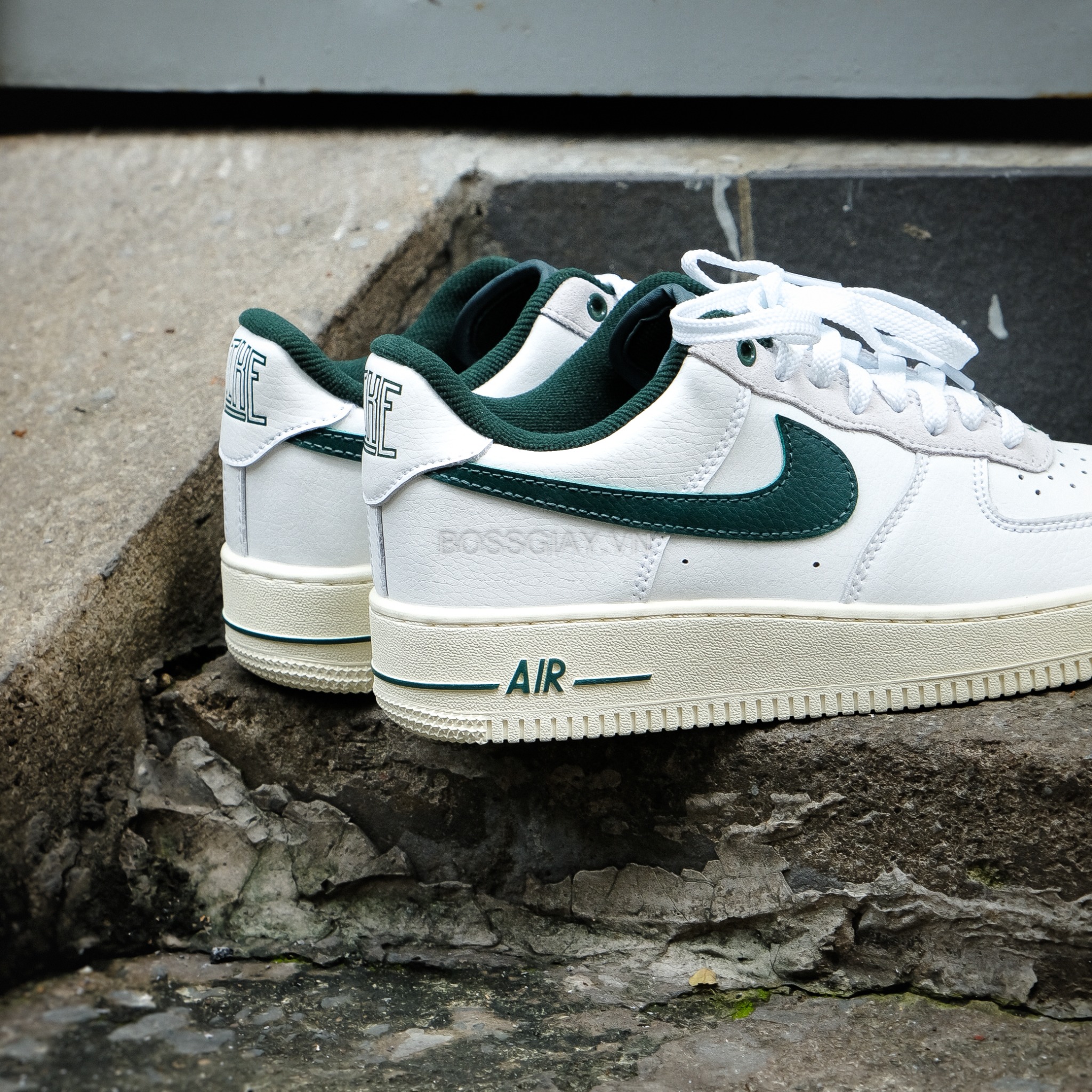 Nike Air Force 1 Command Force Gorge Green DR0148-102