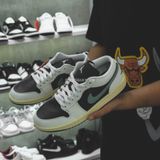  NIKE AIR JORDAN 1 LOW  JADE SMOKE  DC0774-001 