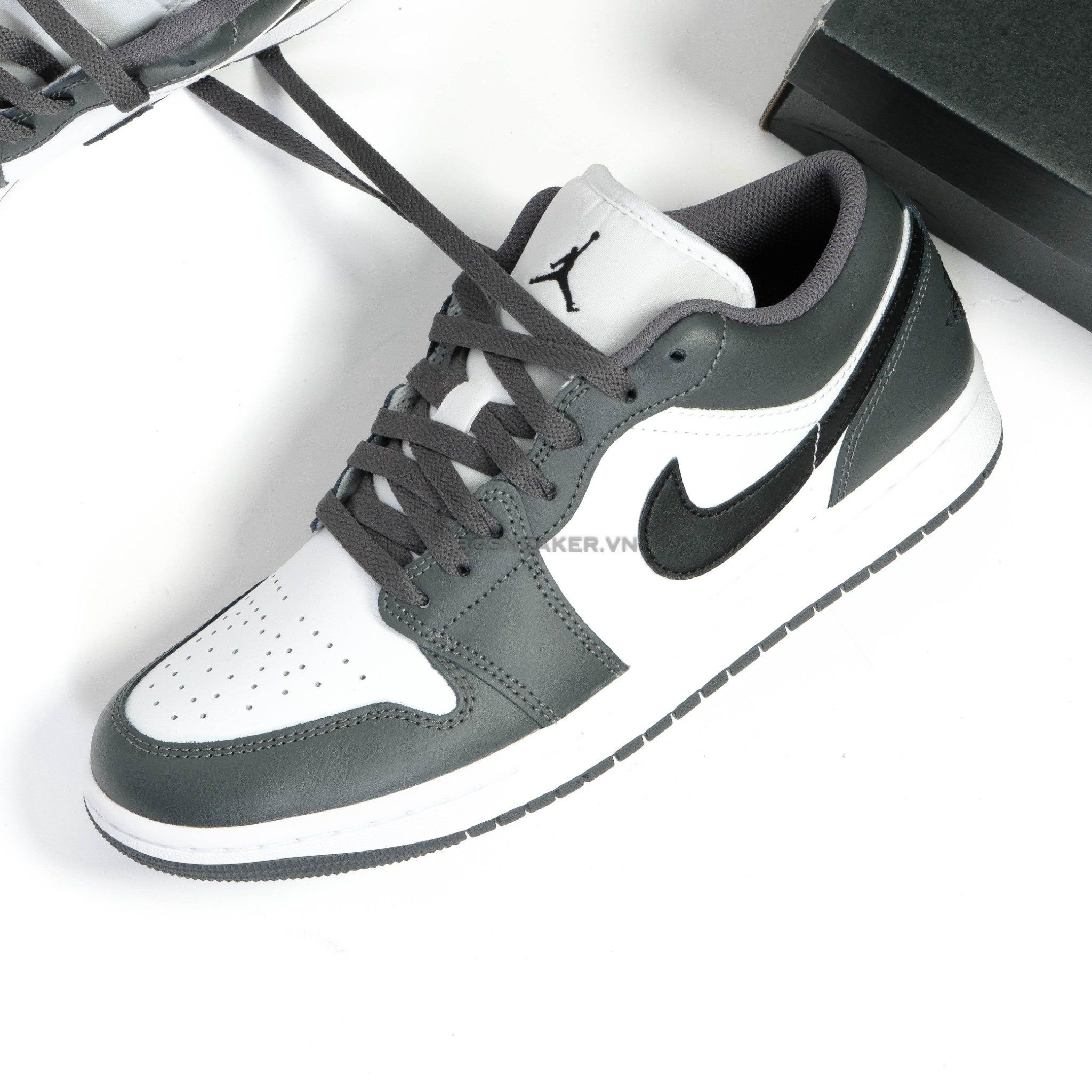  Giày Nike Air Jordan 1 Low GS Iron Grey [ 553560 152 ] 