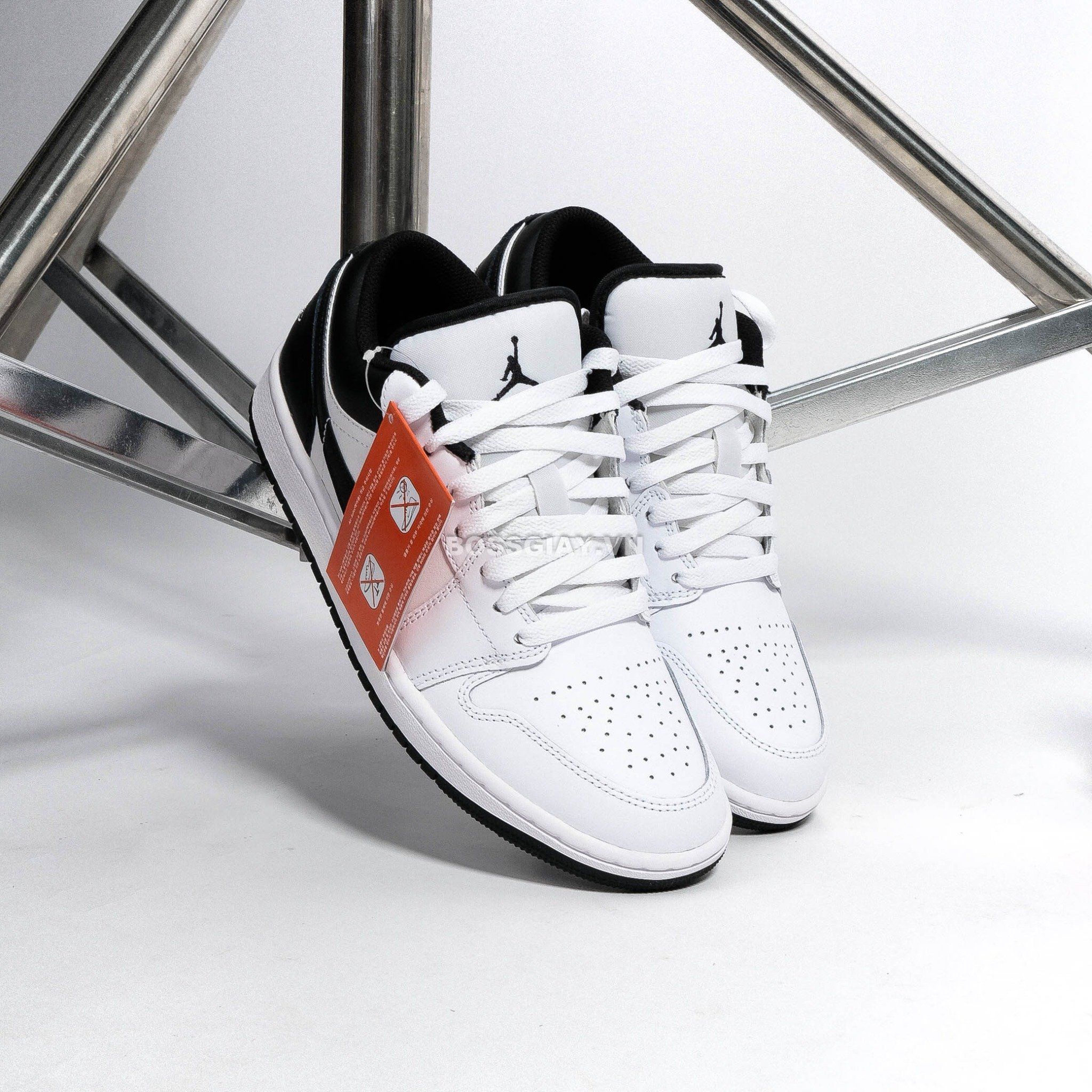  Nike Air Jordan 1 Low Reverse Panda  553558-132 
