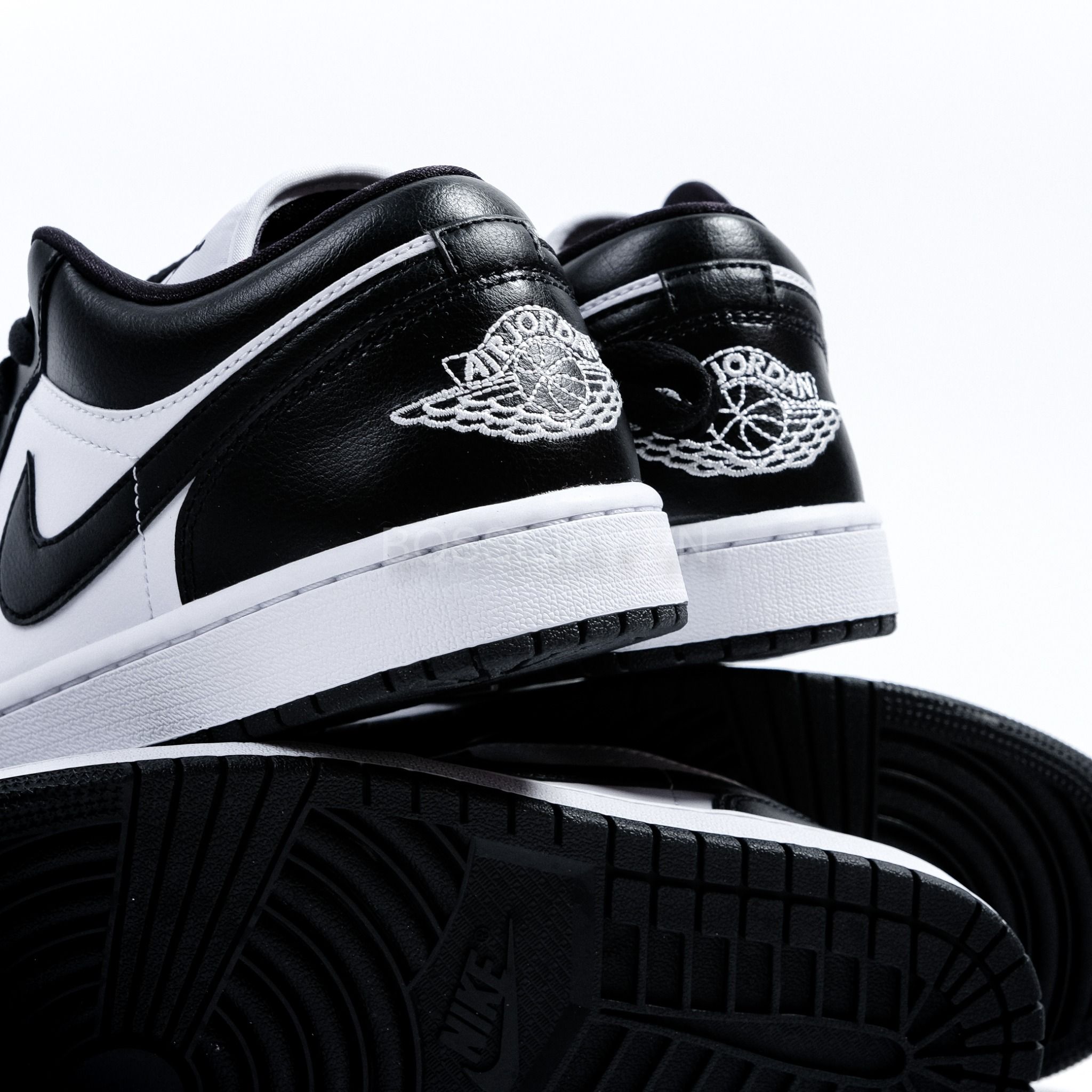  Giày Nike Air Jordan 1 Low Panda [ DC0774-101 ] 