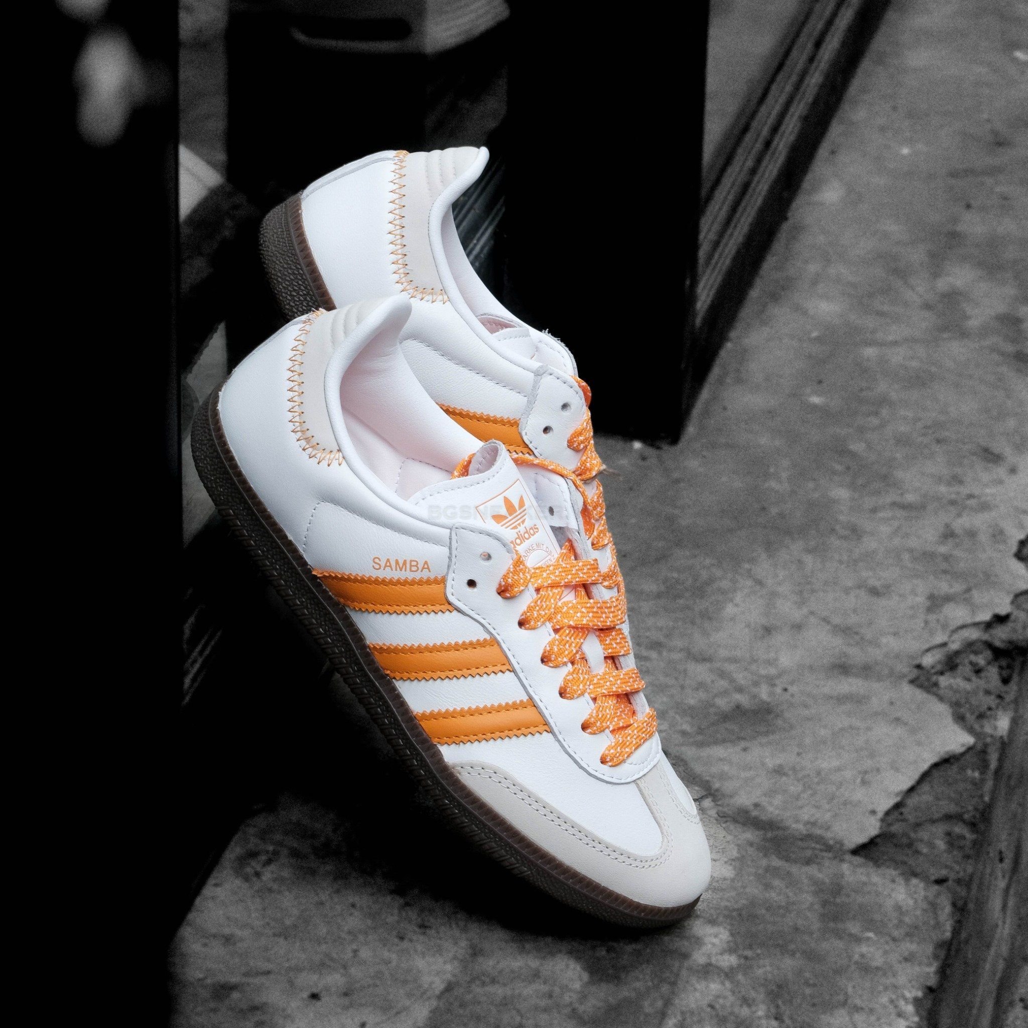  Giày Adidas Samba OG ‘White Equipment Orange’ (Wmns) IE6521 