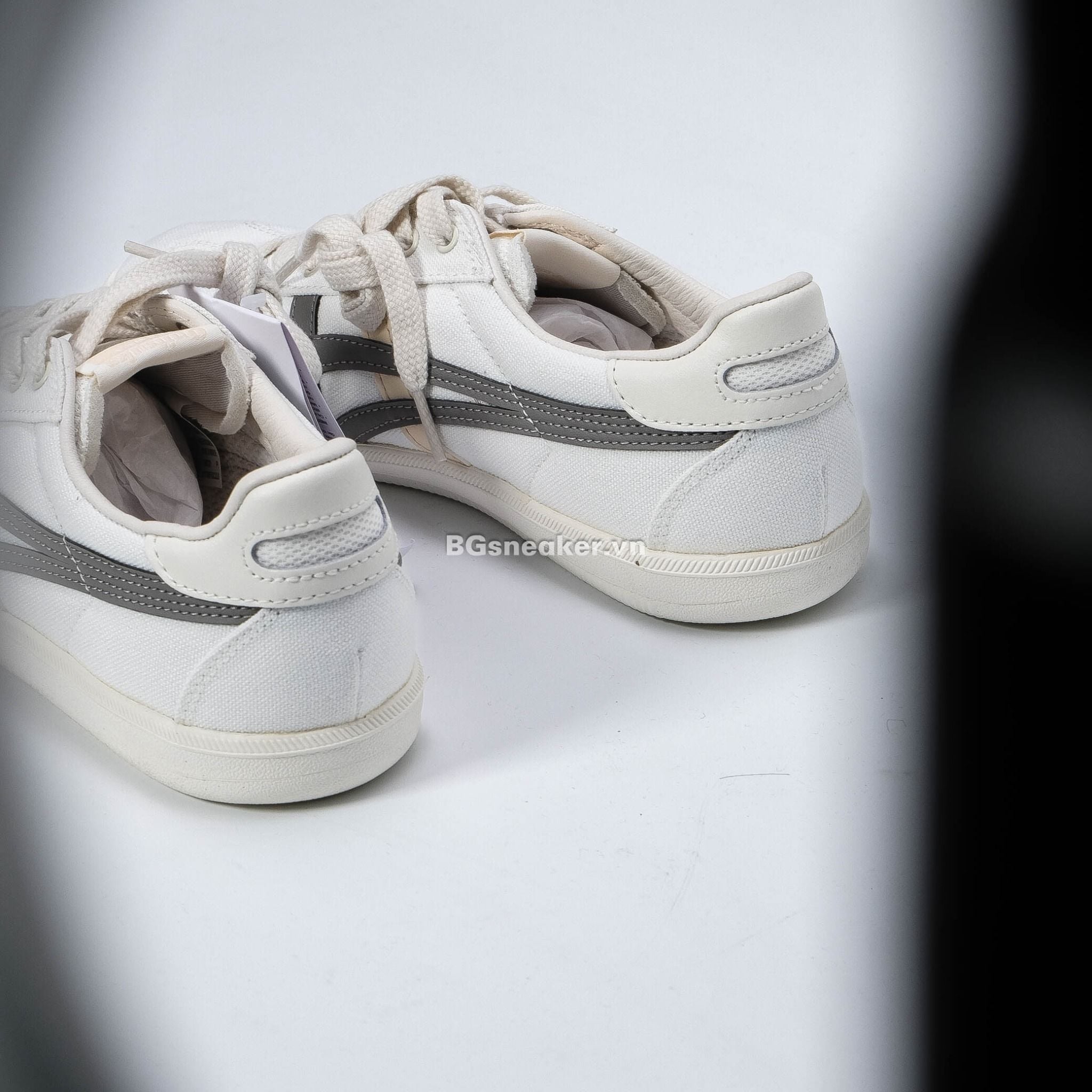  Giày Onitsuka Tiger Tokuten  White Grey 1183A862-108 
