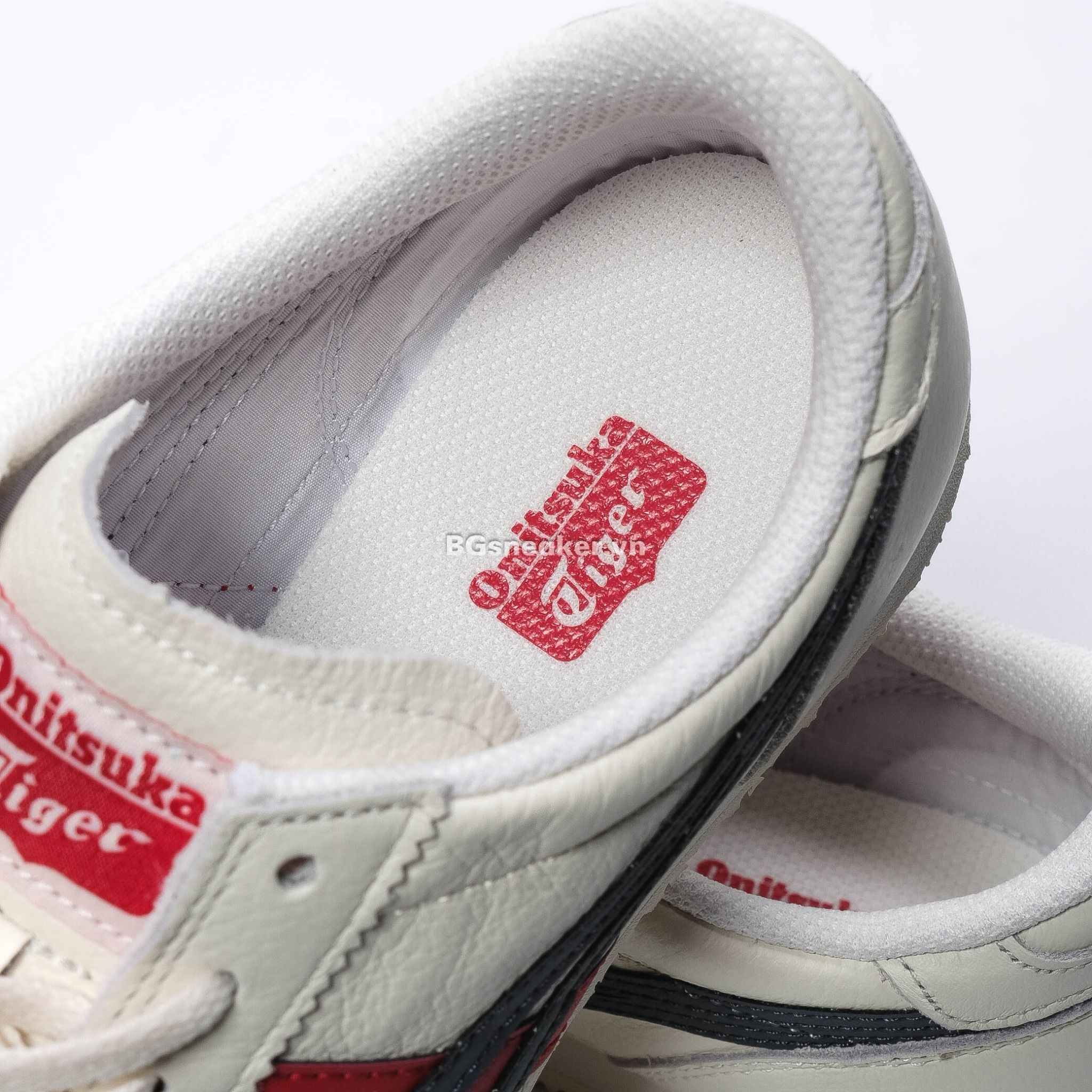  Giày Onitsuka Tiger Machu Racer 'Cream Black Red' [1183B770-100] 