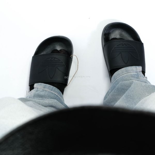  Dép Adidas Originals Adilette Core Black IH9931 