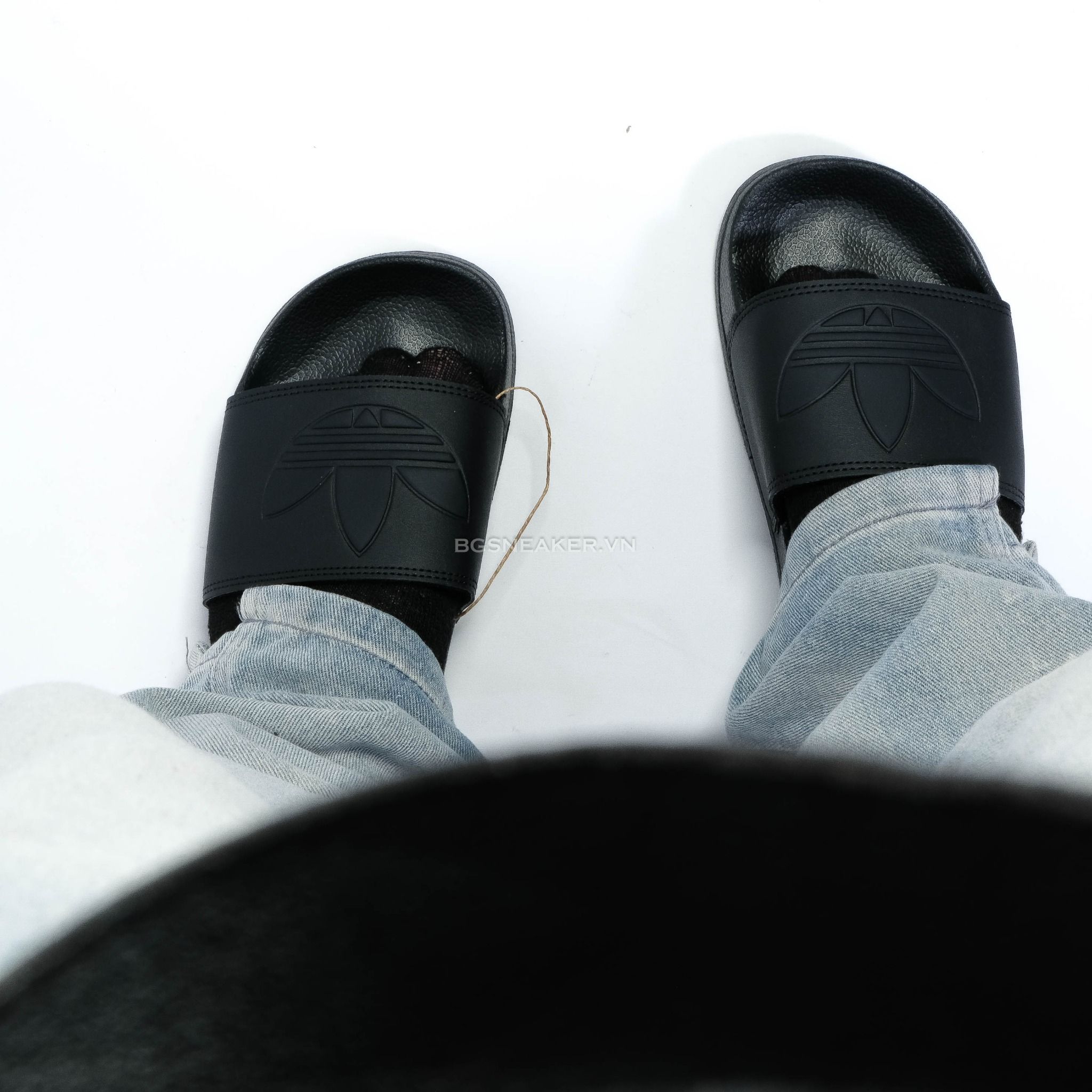  Dép Adidas Originals Adilette Core Black IH9931 