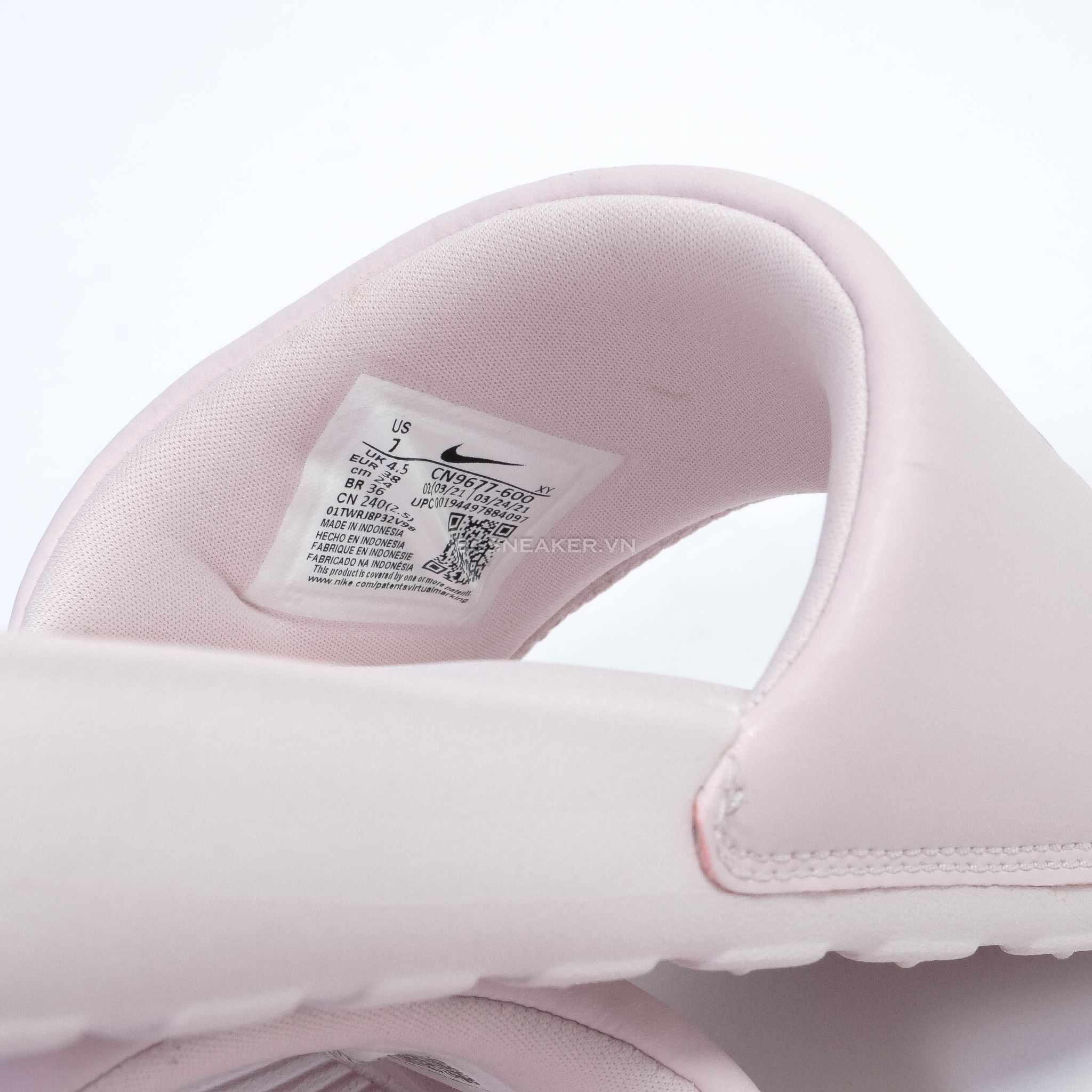  Dép Nike Victori One Slides Barely Rose Metallic Silver  CN9677 600 