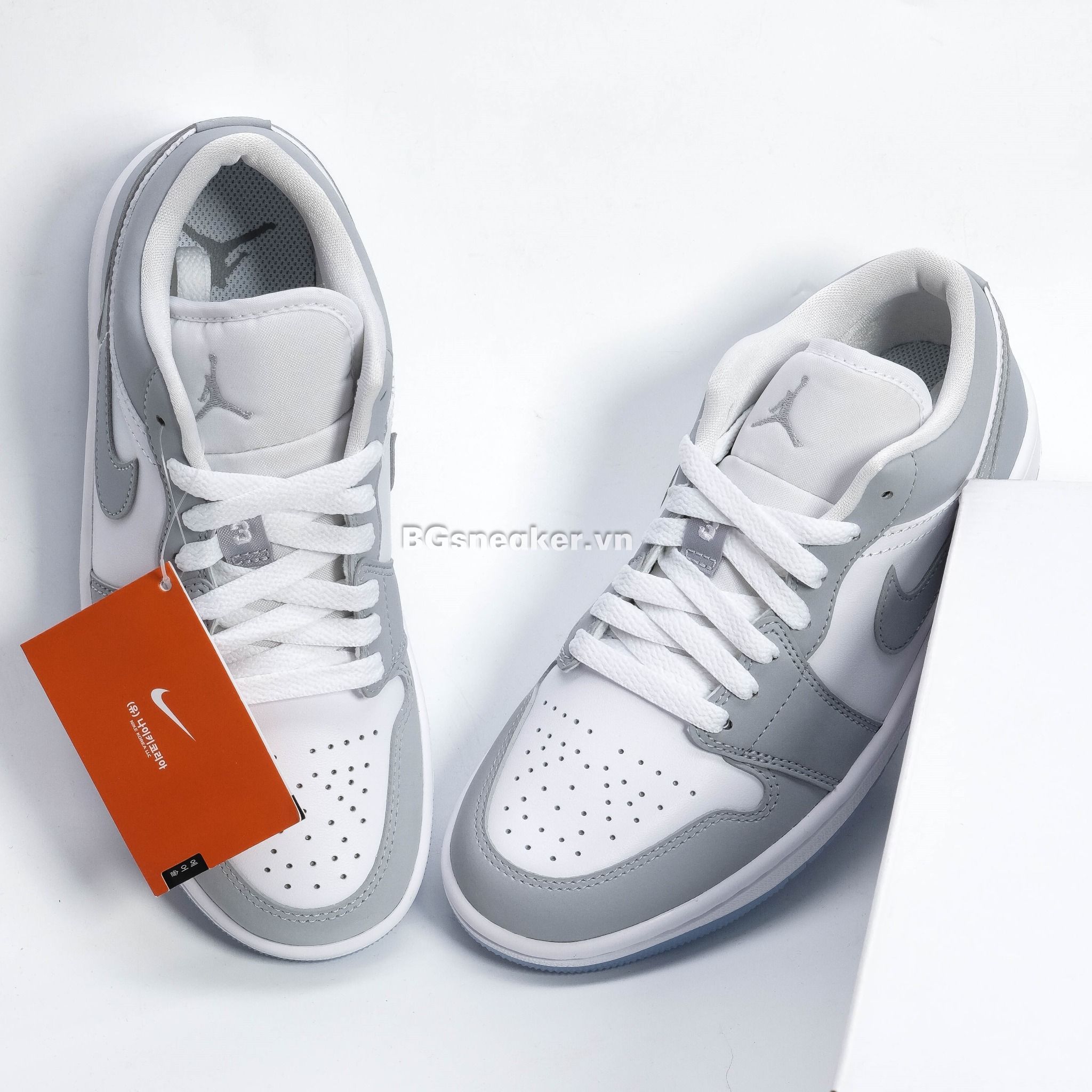  Giày Nike Jordan 1 Low White Wolf Grey DC0774-105 