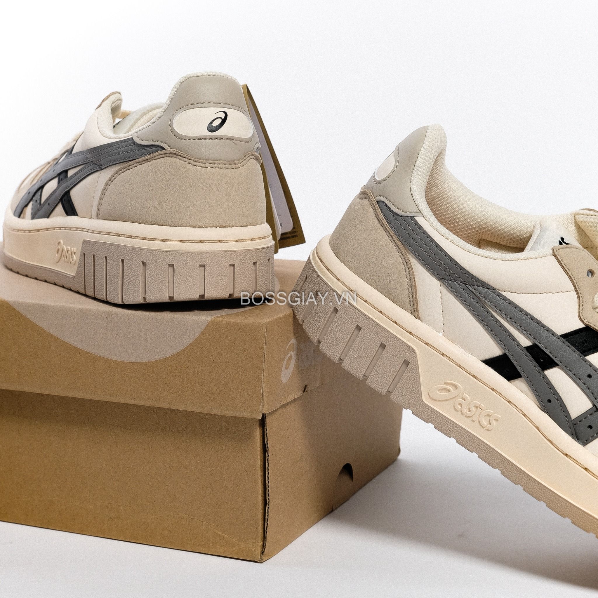  Asics Court MZ ‘Cream Black Gum’ 1203A127-700 