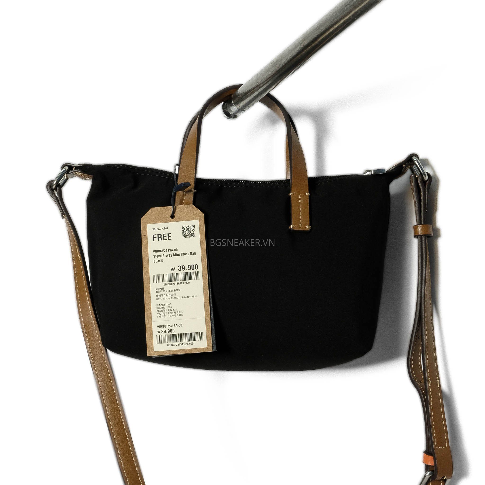 Túi WHOAU Steve 2 Way Mini Cross Bag WHBGF2313A 3 BLACK 