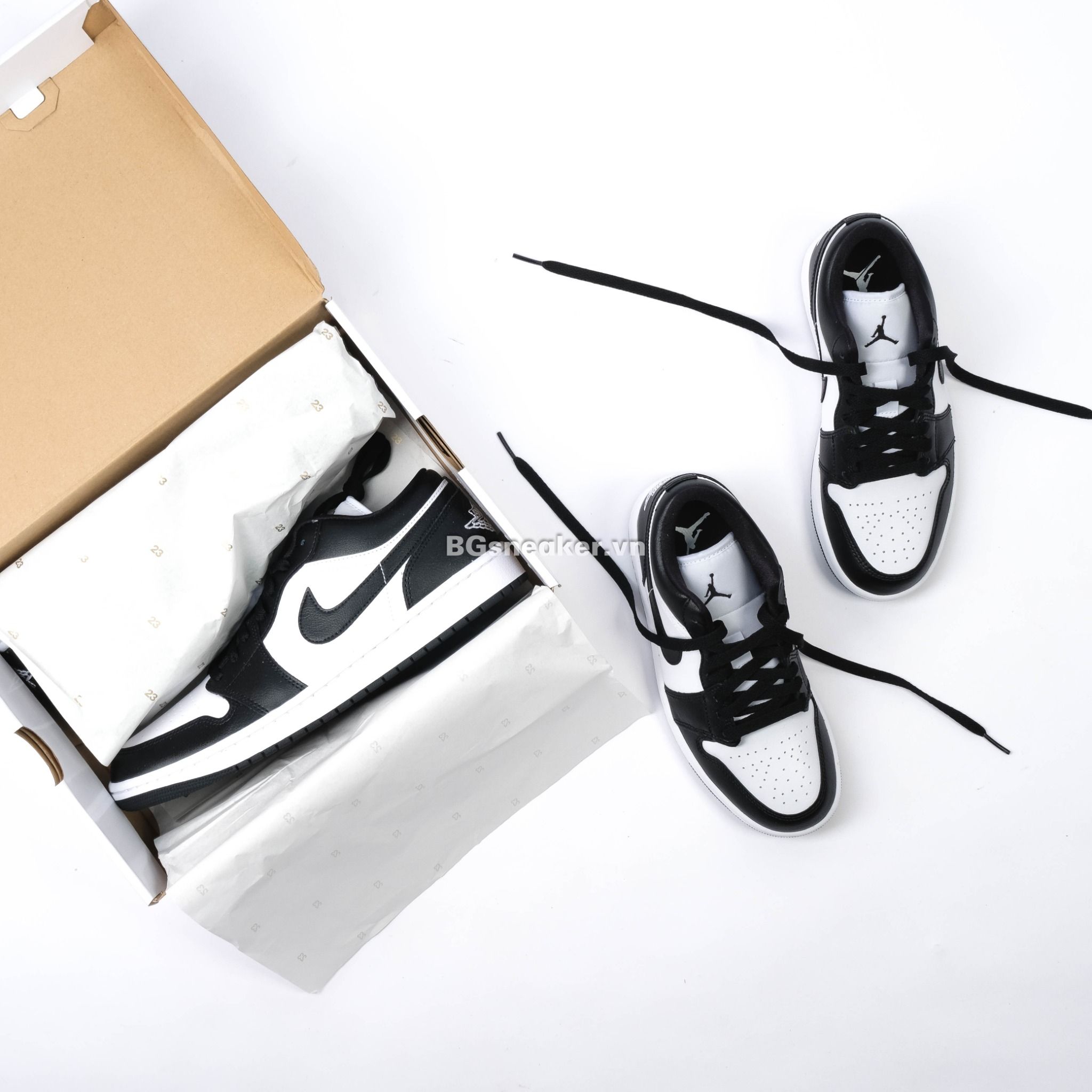 Giày Nike Air Jordan 1 Low Panda [ DC0774-101 ] 