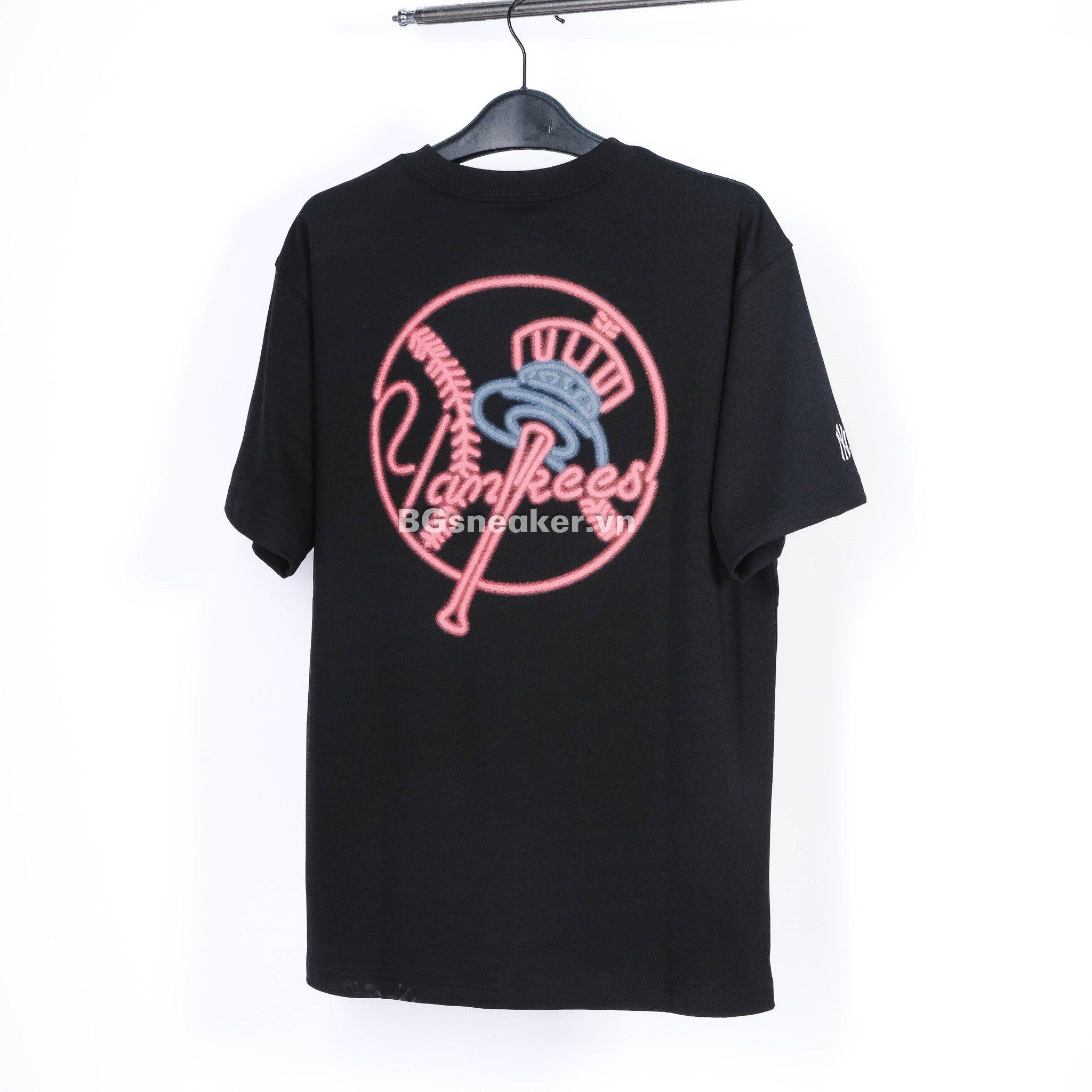  Áo Thun New Era Yankee Neon Black Red 12715347 