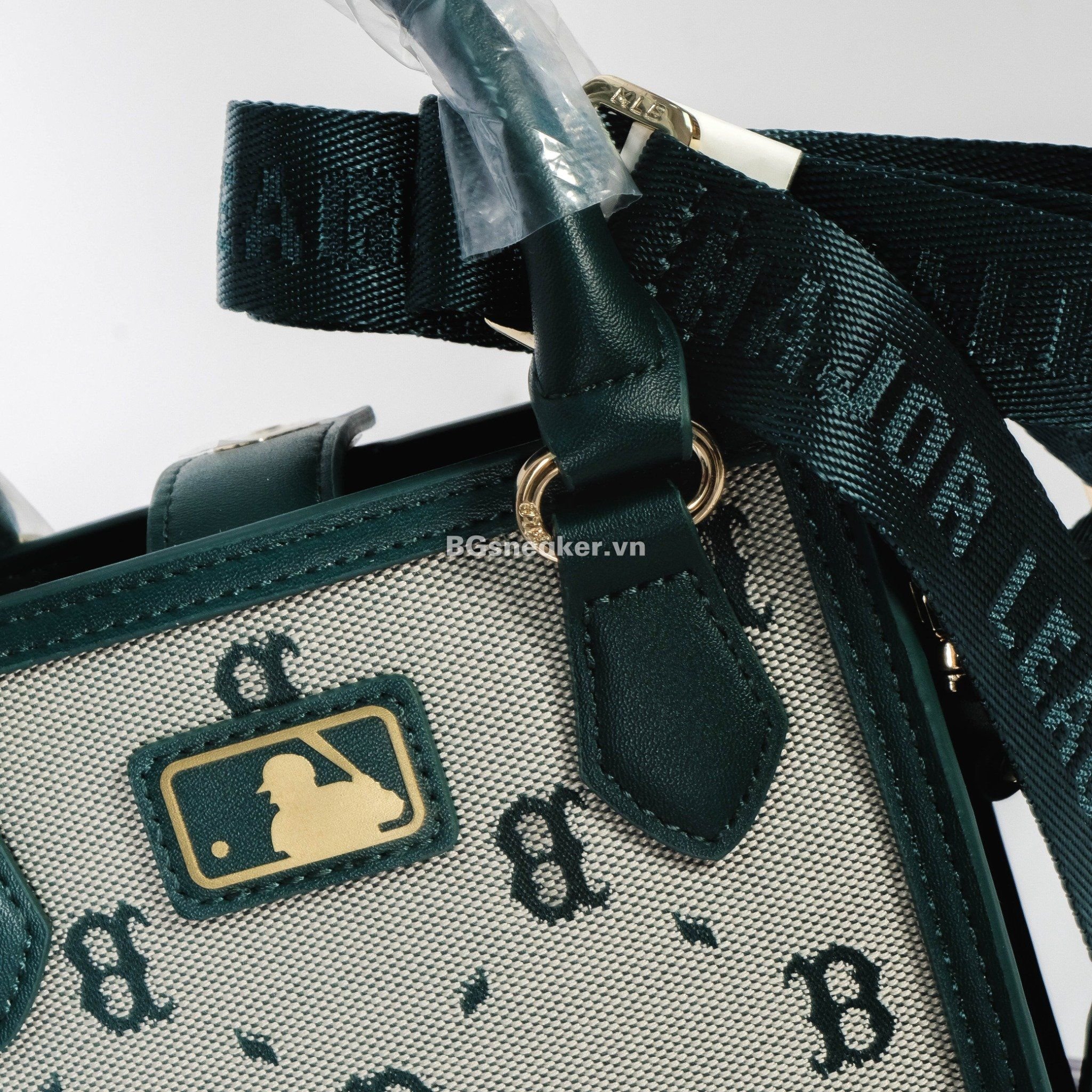  Túi MLB  Monogram Tote Bag Mini Boston Grey Greeen  7ACRMDB4N-43BGL 