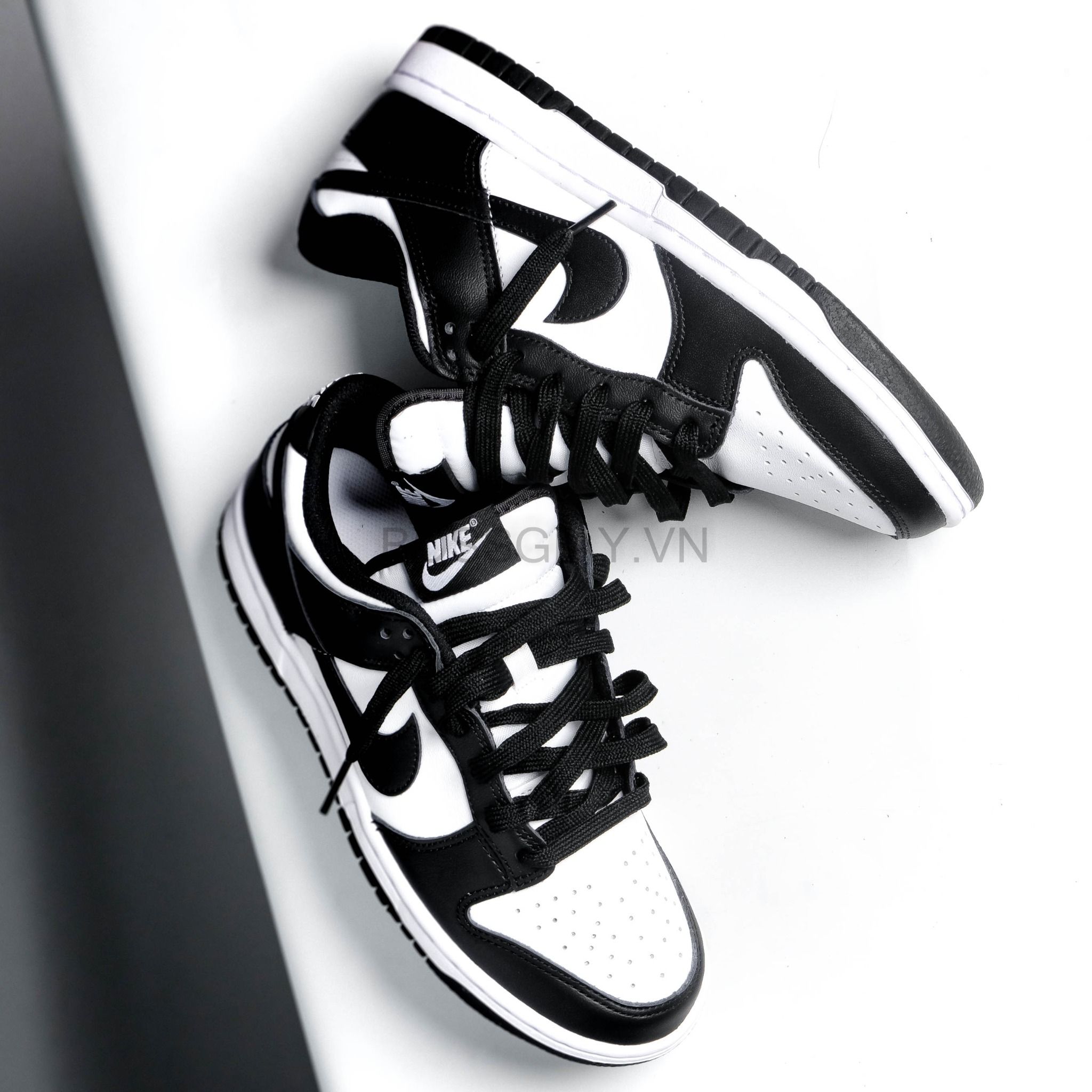  NIKE DUNK LOW PANDA RETRO 