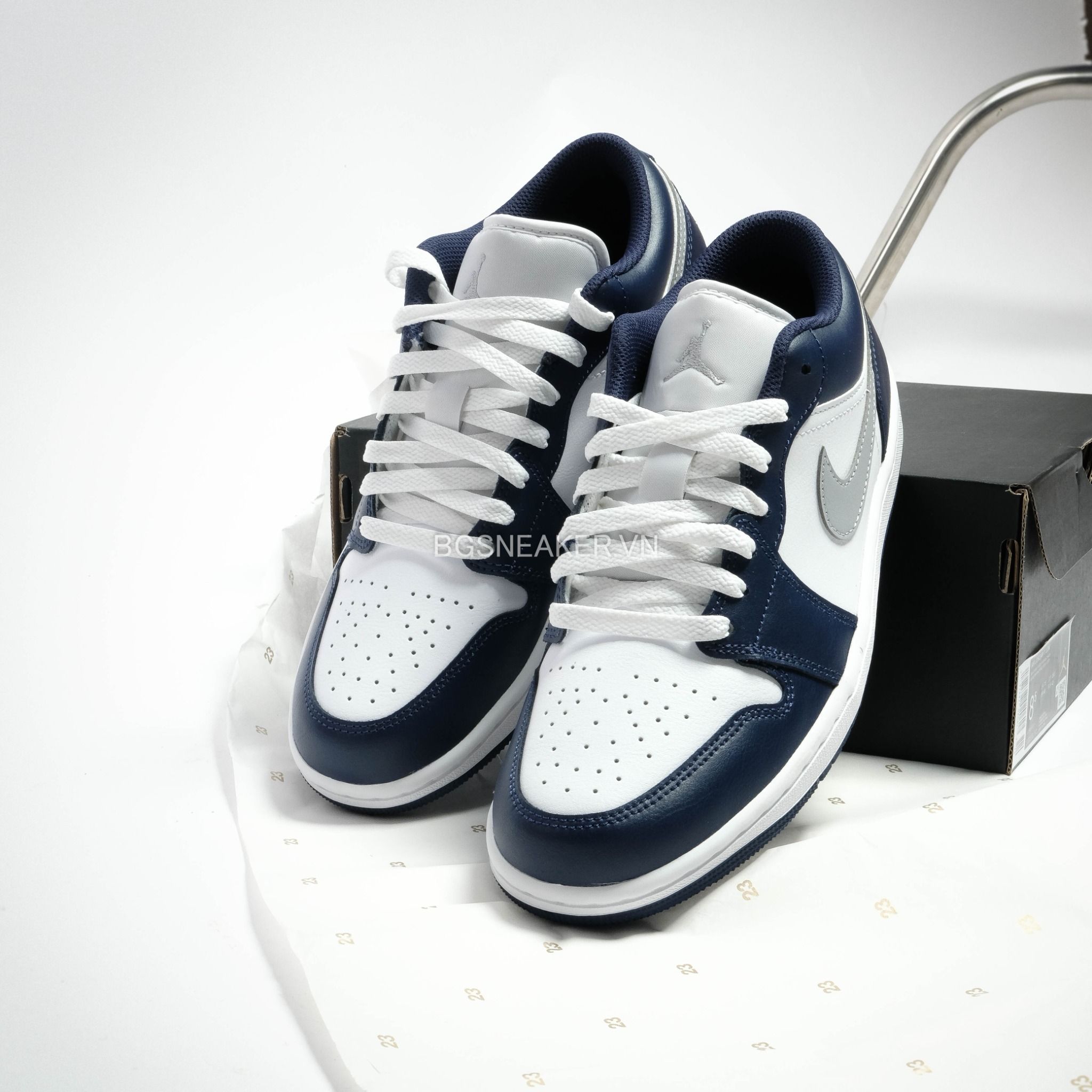  Giày Nike Air Jordan 1 Low Midnight Navy 553558-141 - 553560 141 