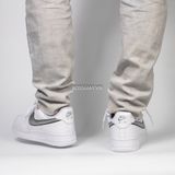  [ DD1523-100 ] Nike Air Force 1 07 Essential White Metallic Silver 