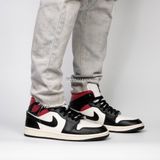  Nike Air Jordan 1 Mid Fitness Red [ BQ6472-061 ] 