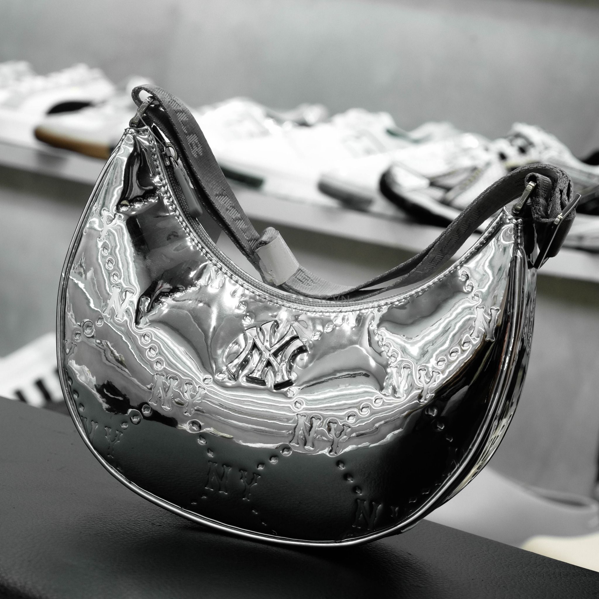  Túi Đeo Vai Nữ MLB Shoulder Bag  SLIVER 7ACRMD75  50SIS 