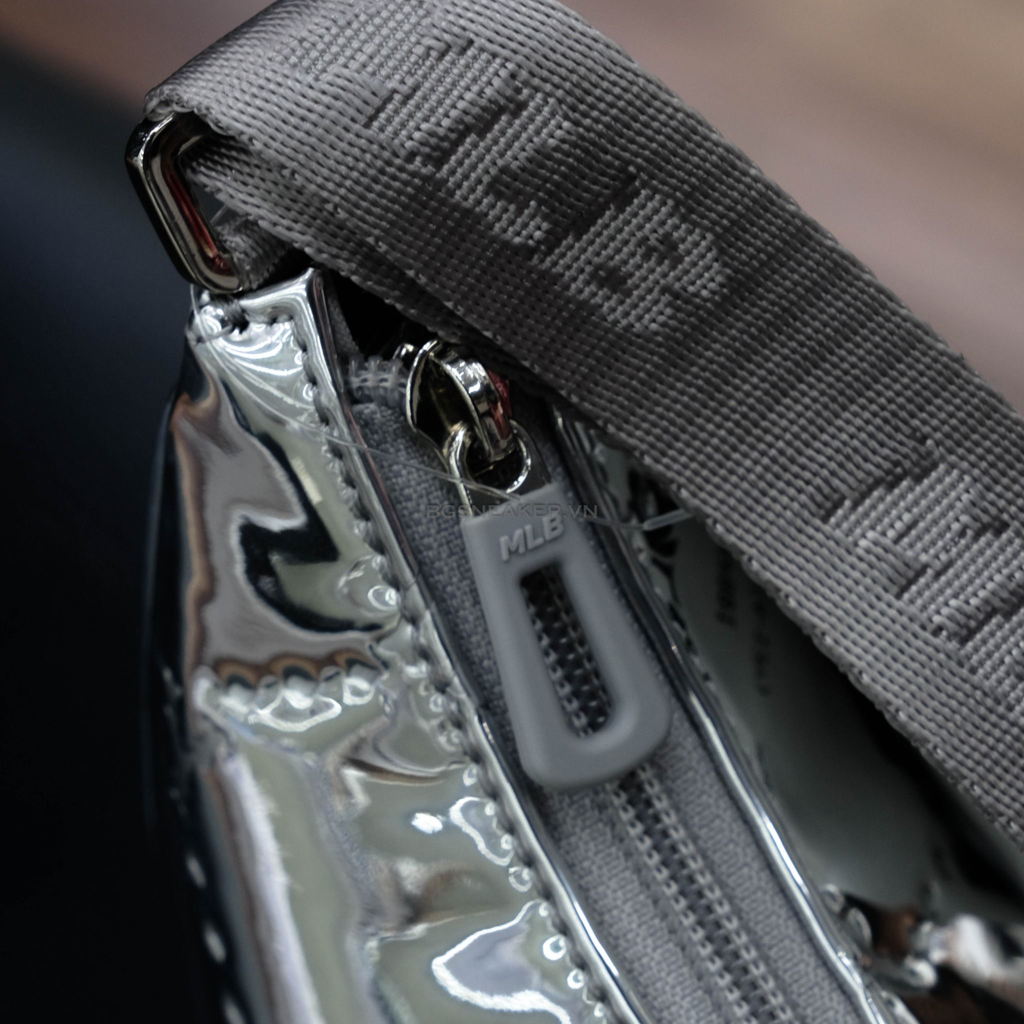  Túi Đeo Vai Nữ MLB Shoulder Bag  SLIVER 7ACRMD75  50SIS 
