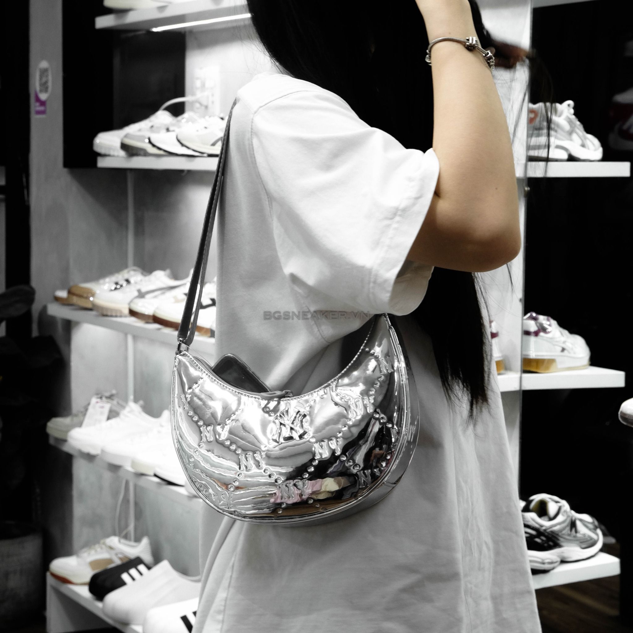  Túi Đeo Vai Nữ MLB Shoulder Bag  SLIVER 7ACRMD75  50SIS 