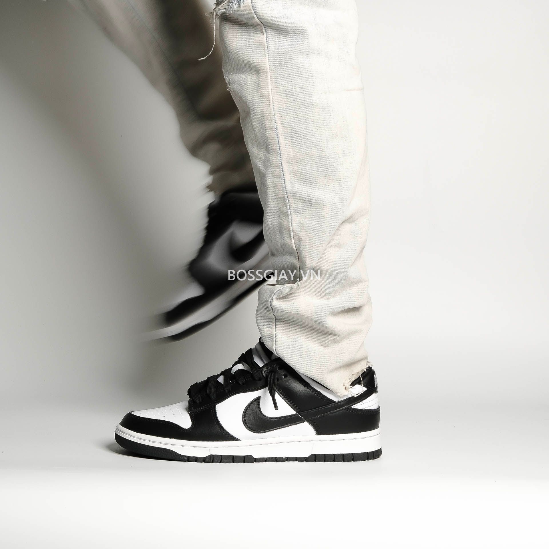  NIKE DUNK LOW PANDA RETRO 