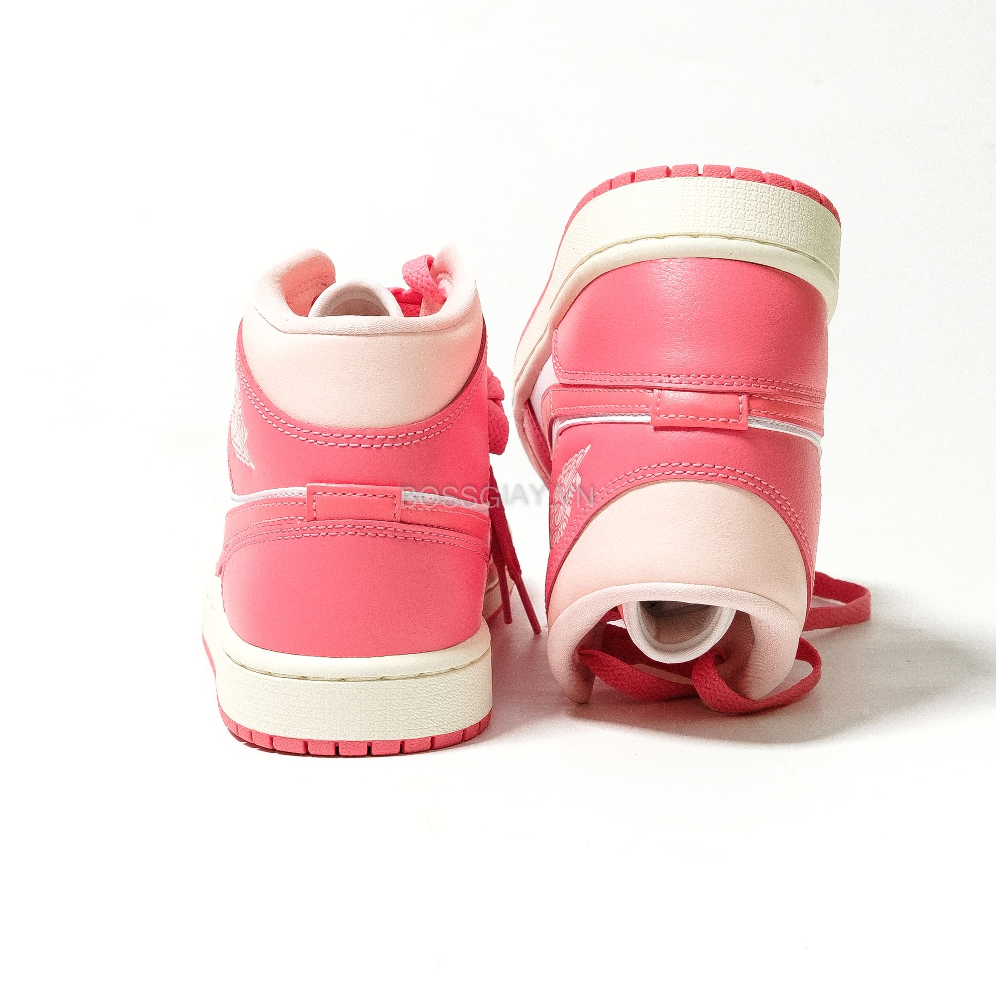  Nike Air Jordan 1 Mid  Strawberries And Cream  [  BQ6472-186  ] 