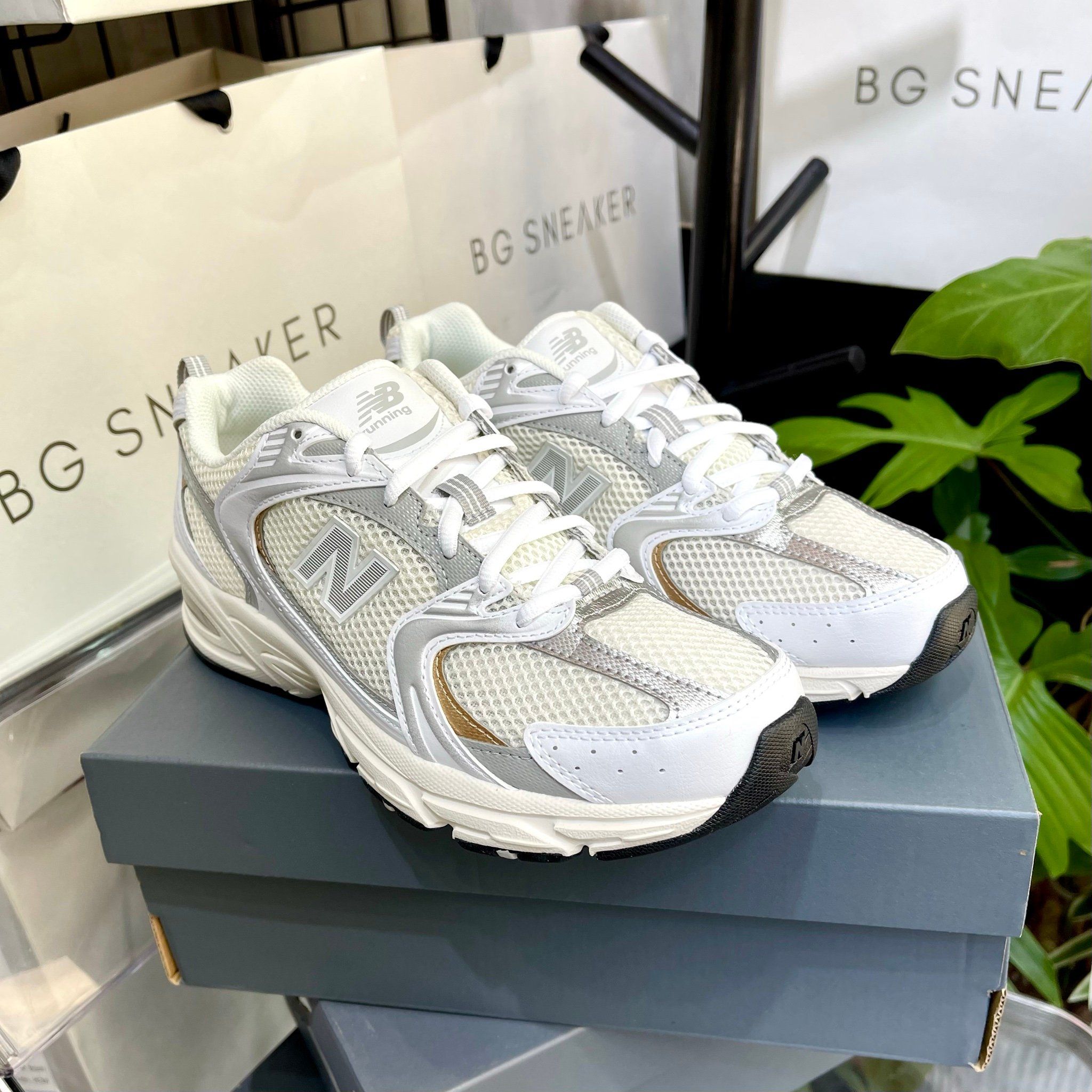  Giày New Balance 530 Angora MR530DAM 