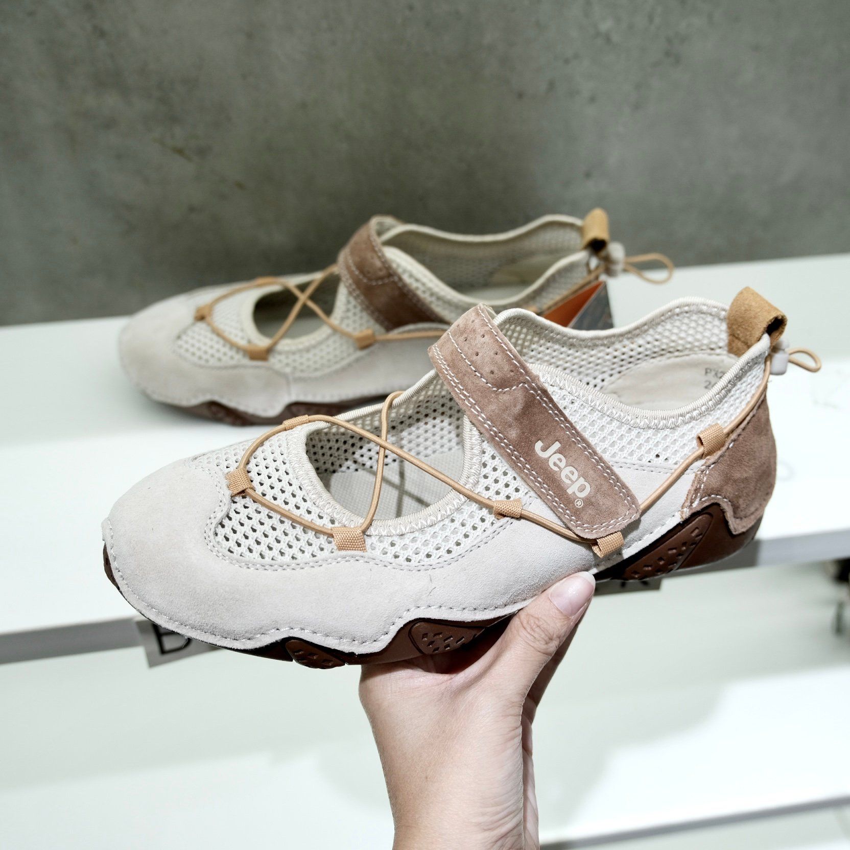 GIÀY Jeep Retro Running Begie  Brown  PX241WAS932 
