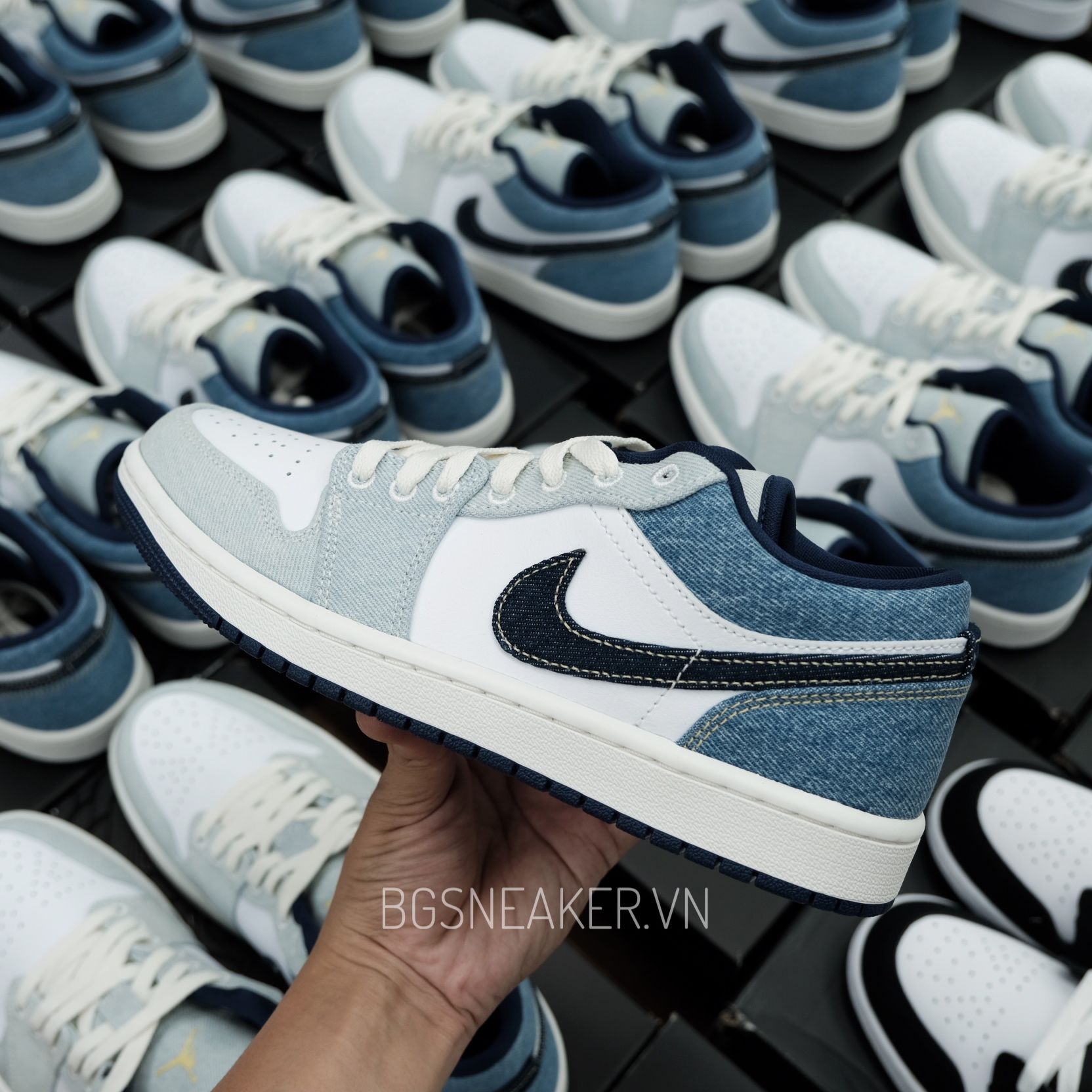  Giày Nike Air Jordan 1 Low SE Light Denim IH0648-141 