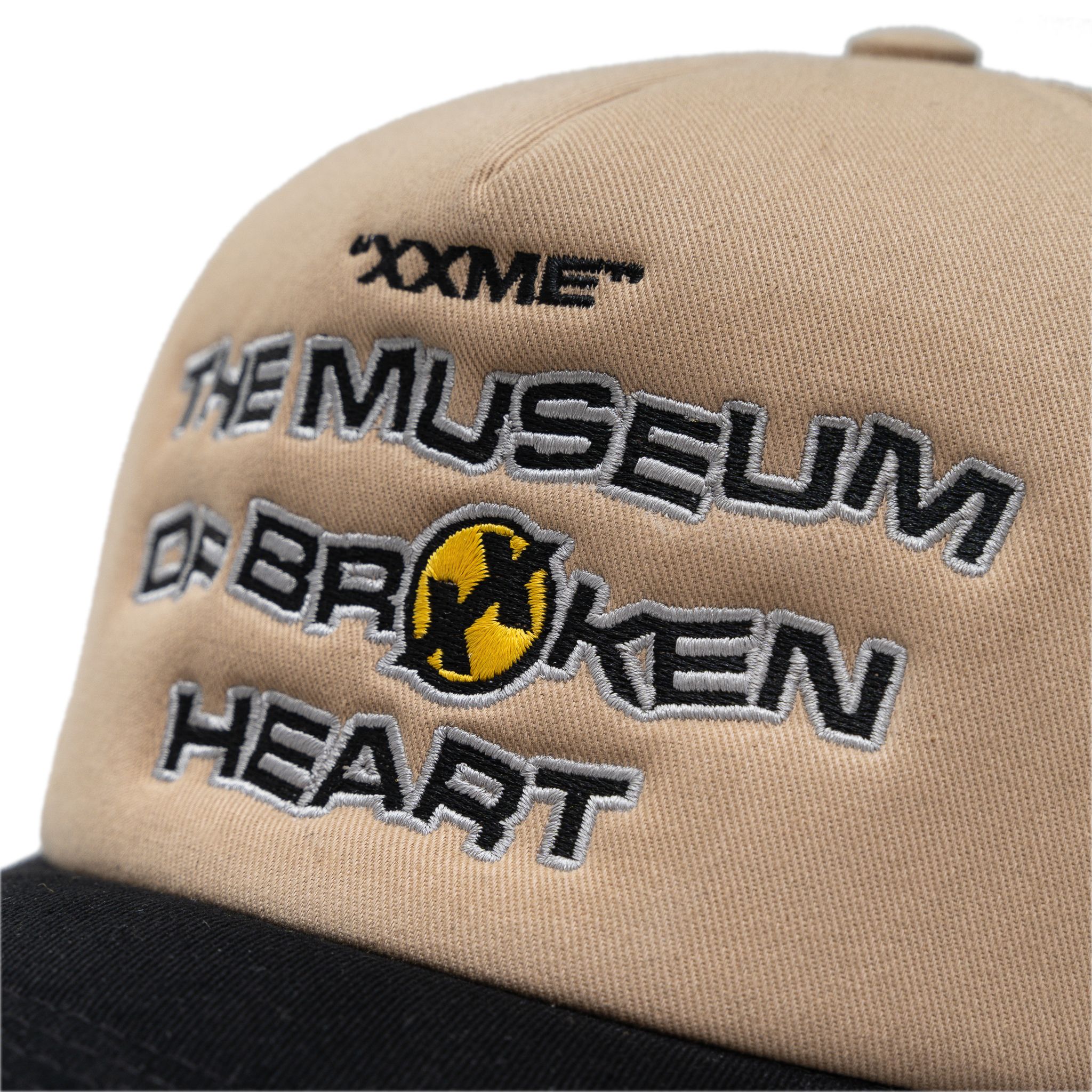  Nón Museum Trucker Hat - Beige 