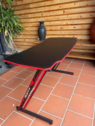  Bàn Gaming Chữ Z N6754 GTPLAYER 