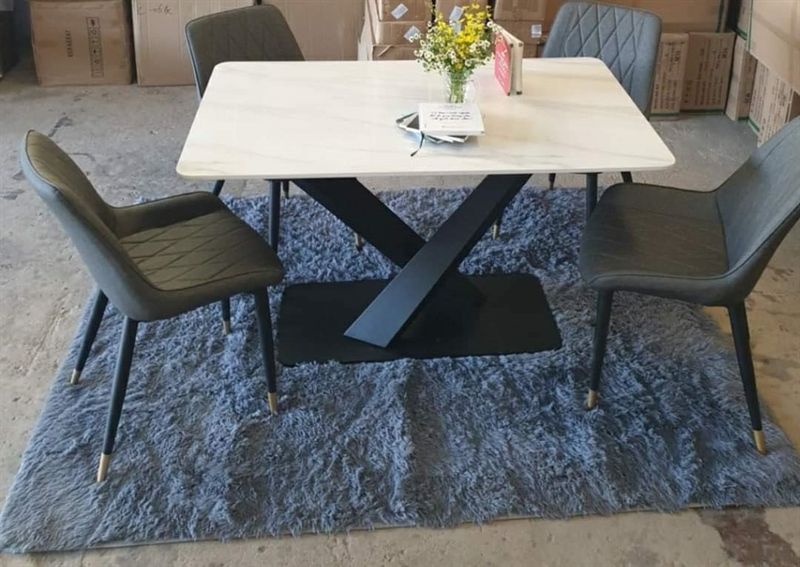  BÀN ĂN STRATOS MẶT ĐÁ 