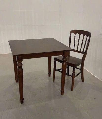  LOUIS - Bàn Ăn Gỗ Sản Xuất 