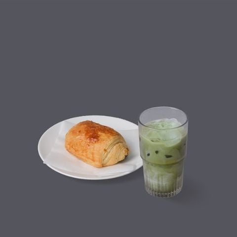  Matcha Latte & Cake 