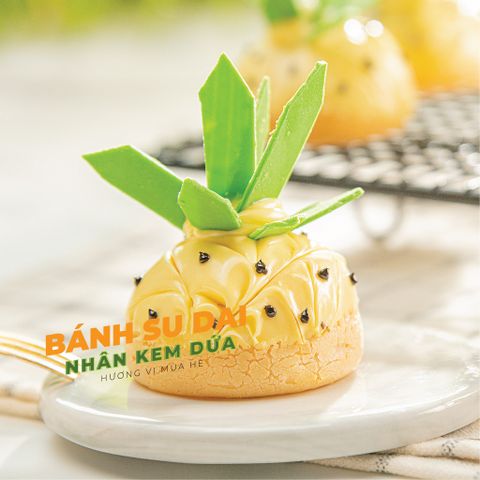 Bánh su dai nhân kem vị dứa