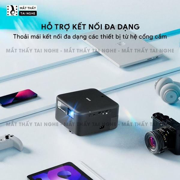 Epson EF-15 - Máy chiếu Laser mini thông minh tích hợp Android TV 11.0, sử dụng công nghệ 3LCD độc quyền, độ sáng 1000 ISO lumens, độ phân giải chuẩn Full HD, tương phản 2.500.000:1 cho hình ảnh và màu sắc cực đẹp