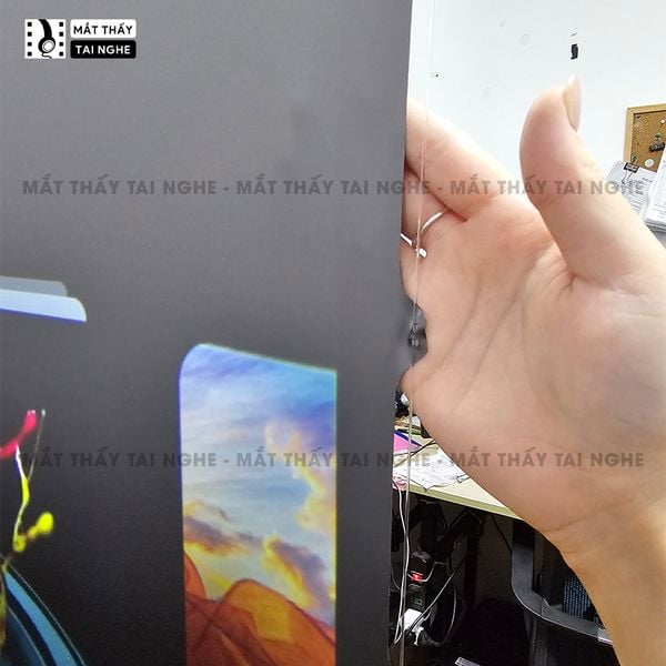 Màn chiếu để sàn điện quang học, chuyên dụng cho máy chiếu xa, có điều khiển tự động lên xuống, góc nhìn 180 độ, loại cao cấp, cho chất lượng hình ảnh đẹp, sắc nét, thuận tiện di chuyển