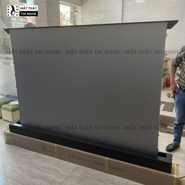Màn chiếu để sàn điện quang học, chuyên dụng cho máy chiếu xa, có điều khiển tự động lên xuống, góc nhìn 180 độ, loại cao cấp, cho chất lượng hình ảnh đẹp, sắc nét, thuận tiện di chuyển