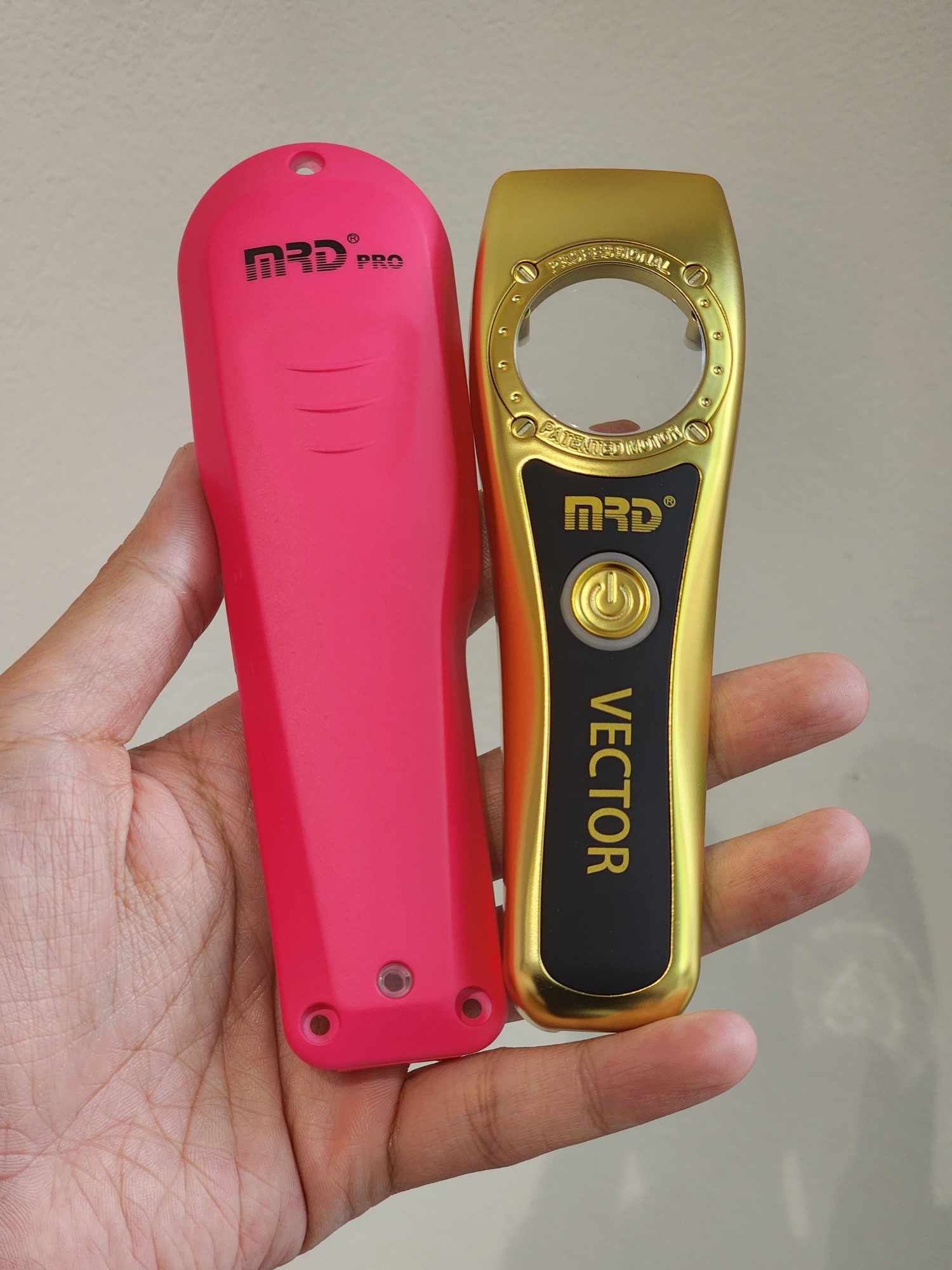  Moreda - Phụ kiện vỏ và đốc sạc 