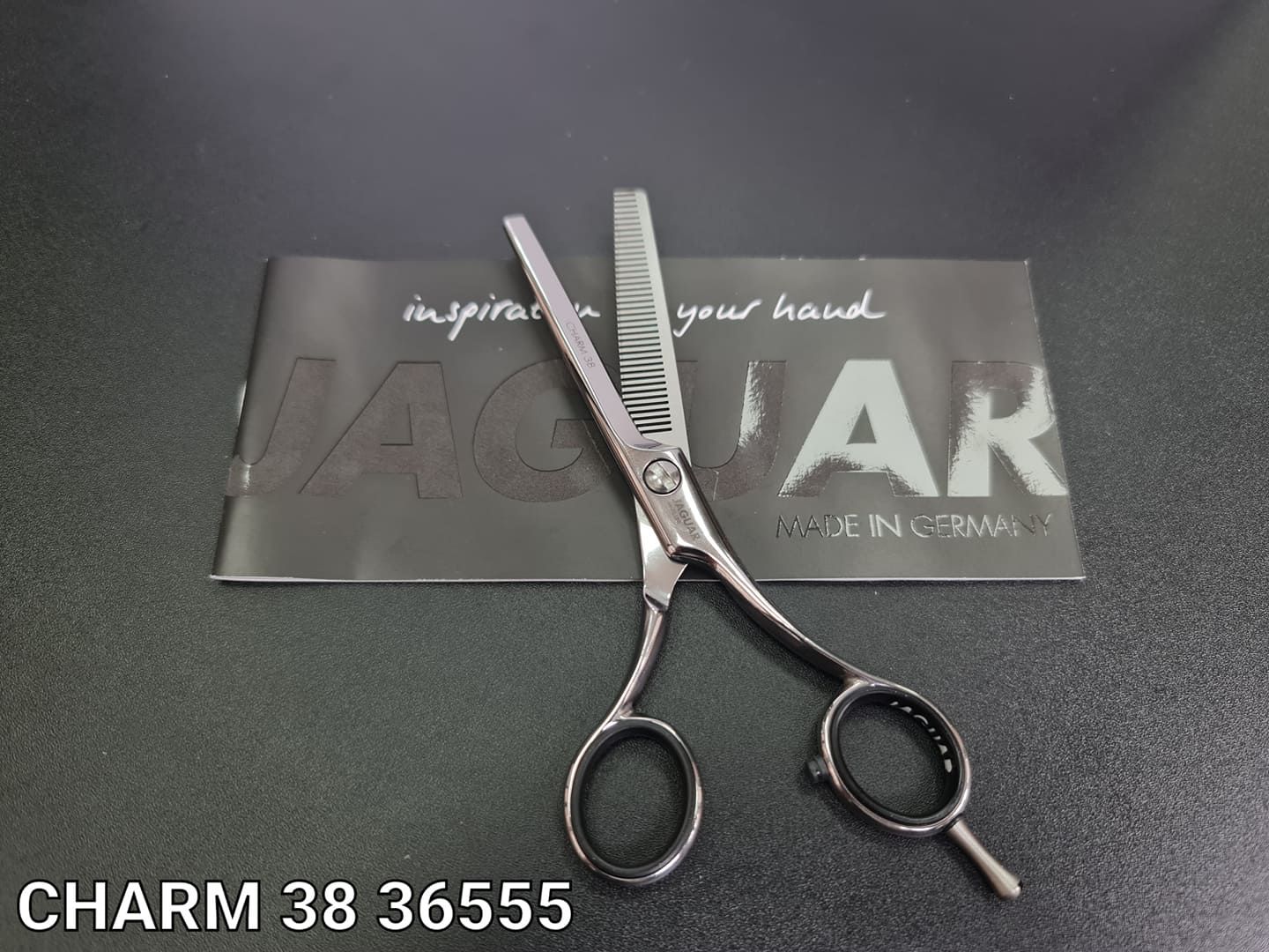  Kéo Jaguar White line - CHARM 