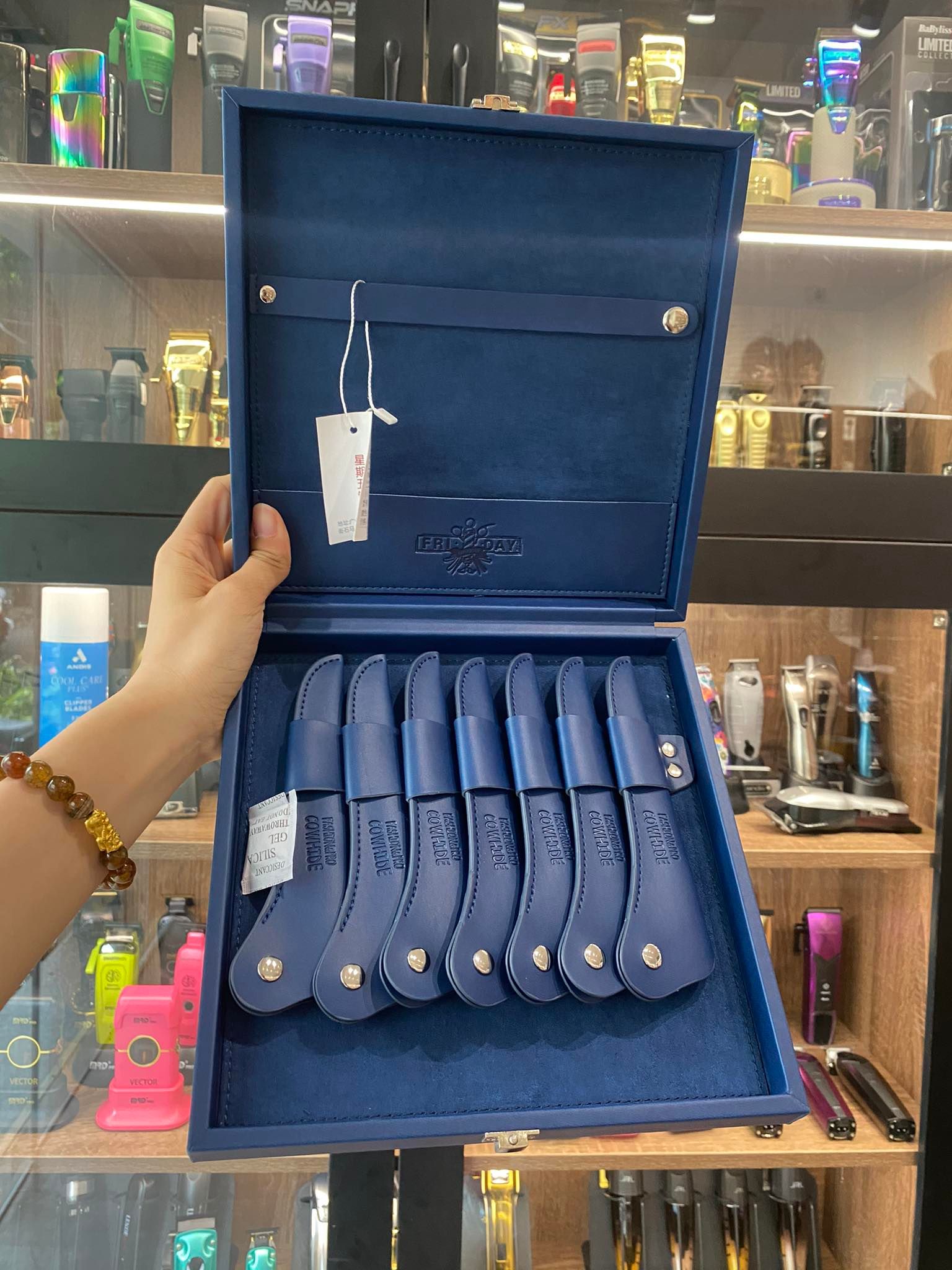  Hộp đựng kéo Friday 