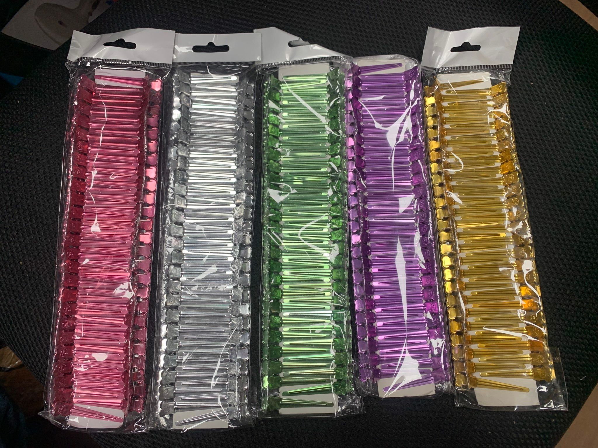  Kẹp cắt tóc sắt nhỏ (50c/hộp) 