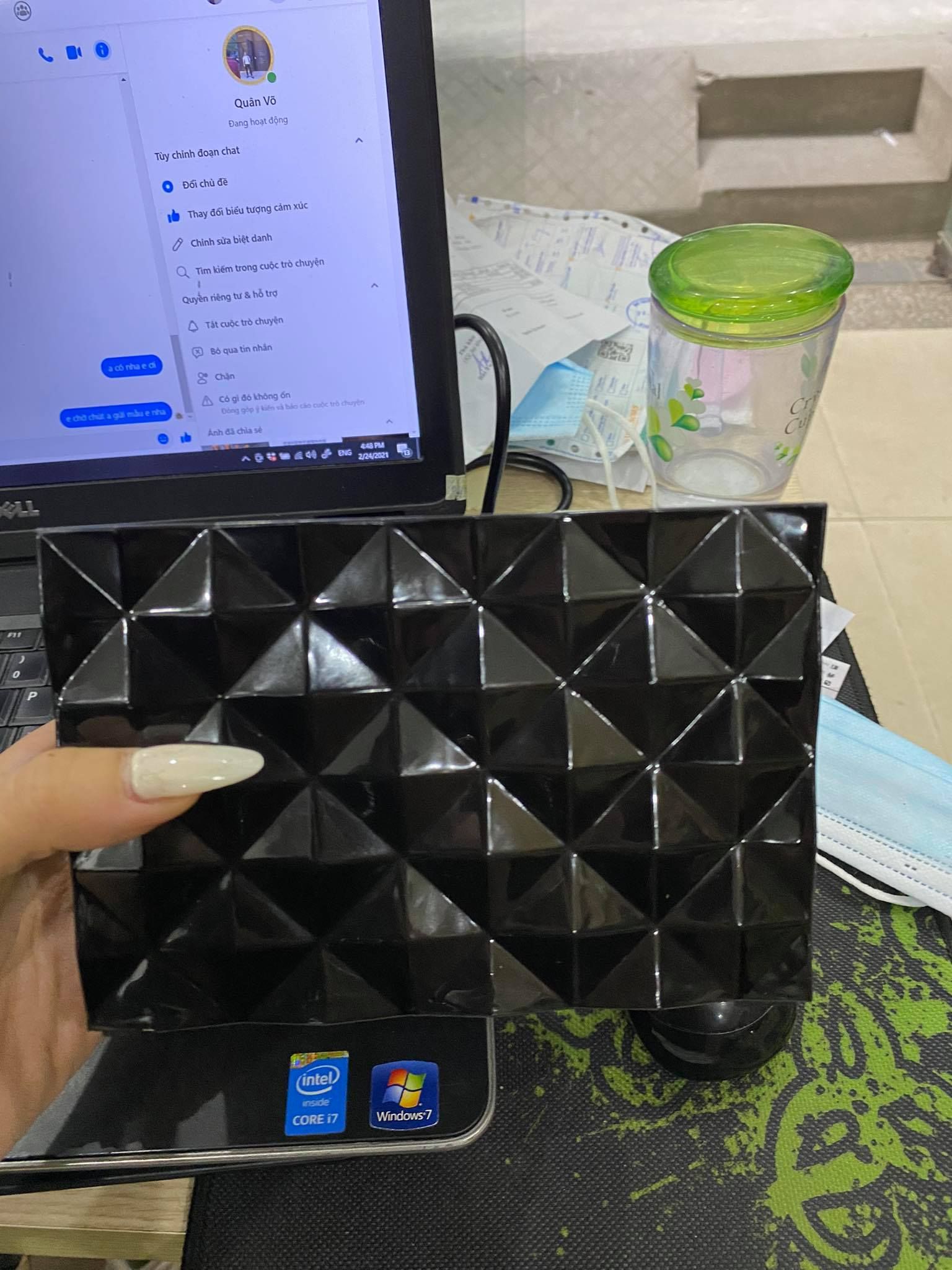  Hộp cắm kéo dùng cho salon 