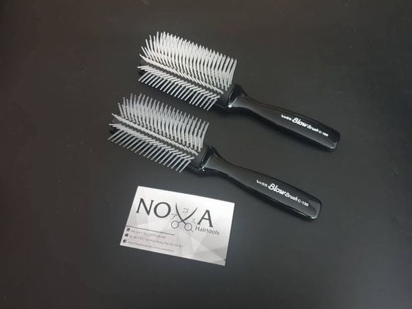  Vess - Lược bán nguyệt 7 răng - C130 