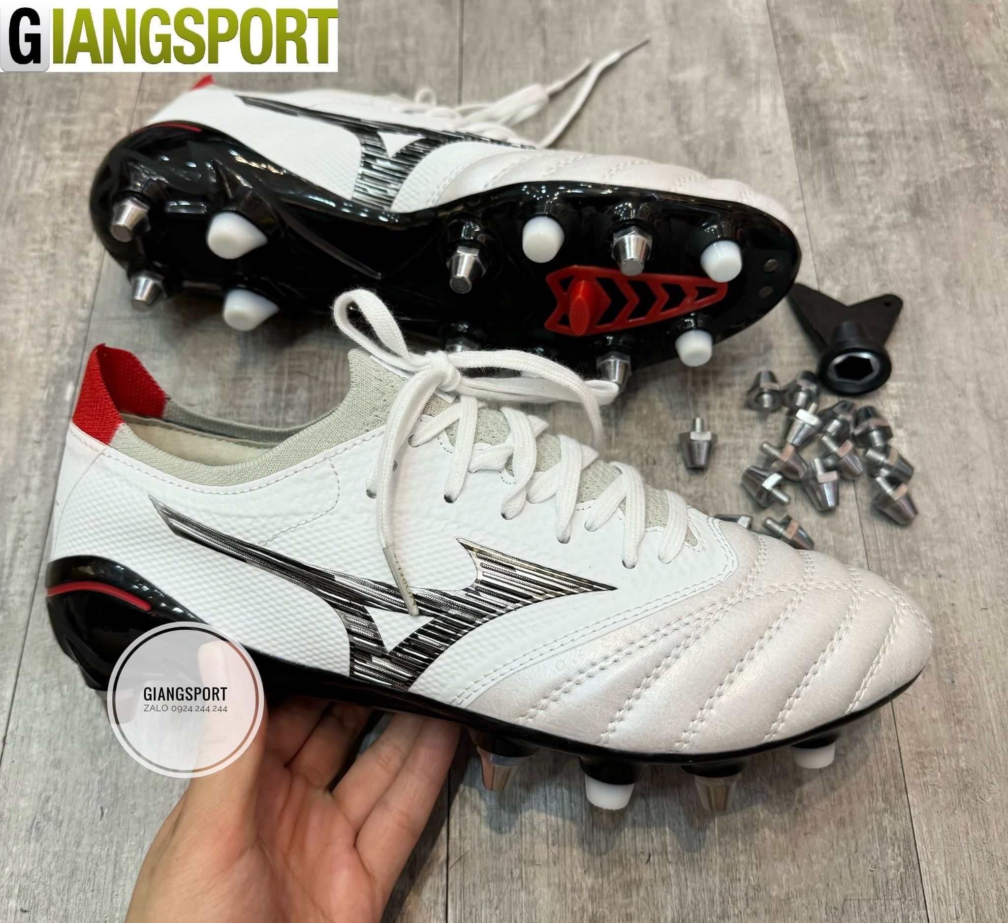 Giày sân cỏ tự nhiên Mizuno Morelia Neo IV trắng đen SG