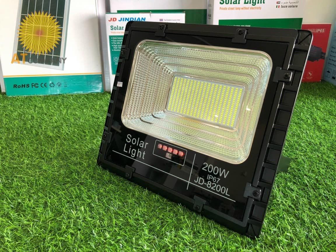  ĐÈN NĂNG LƯỢNG MẶT TRỜI JINDIAN 200W Model : JD8200L 