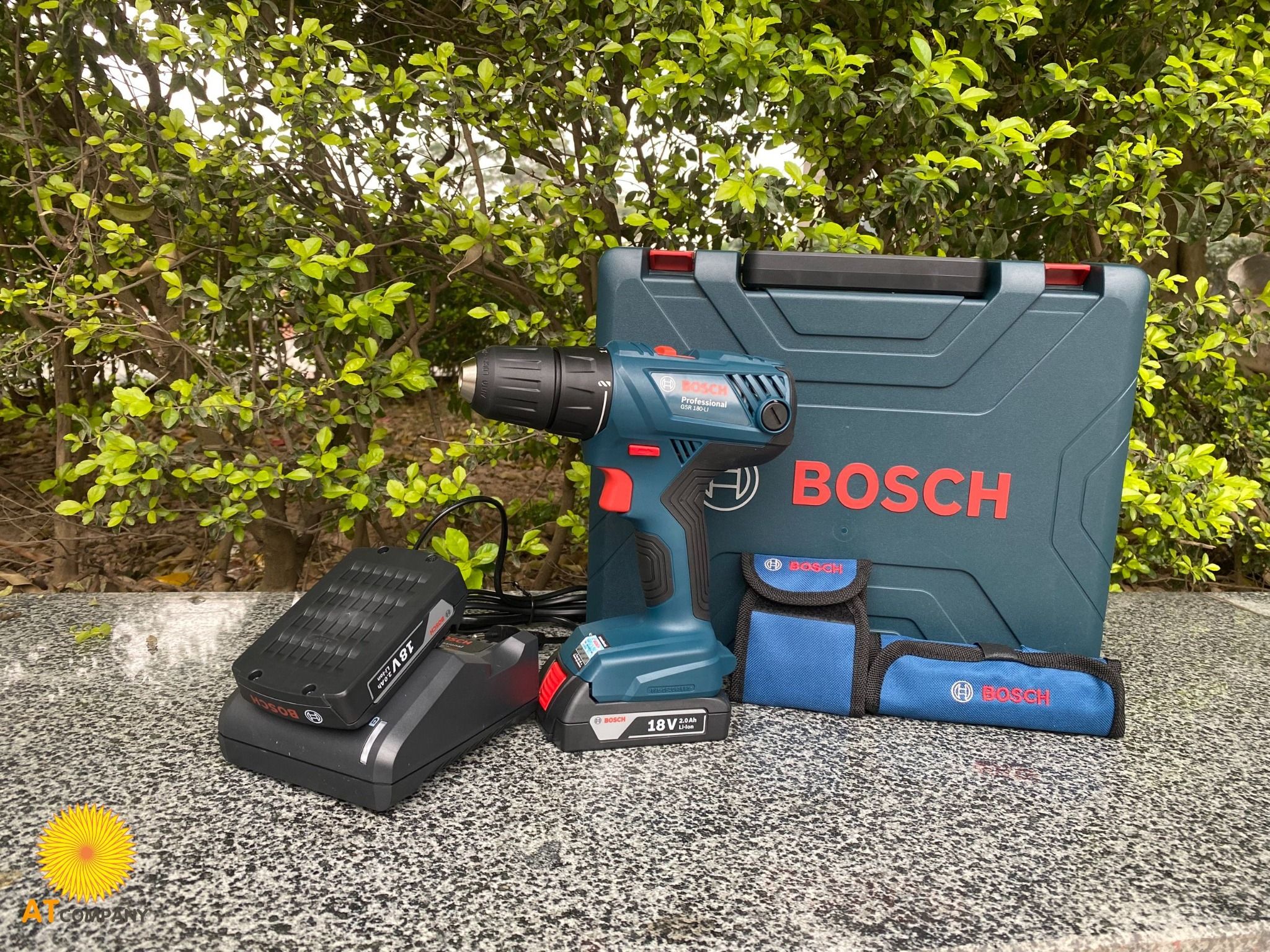  Máy khoan vặn vít dùng pin Bosch GSR 180-LI 