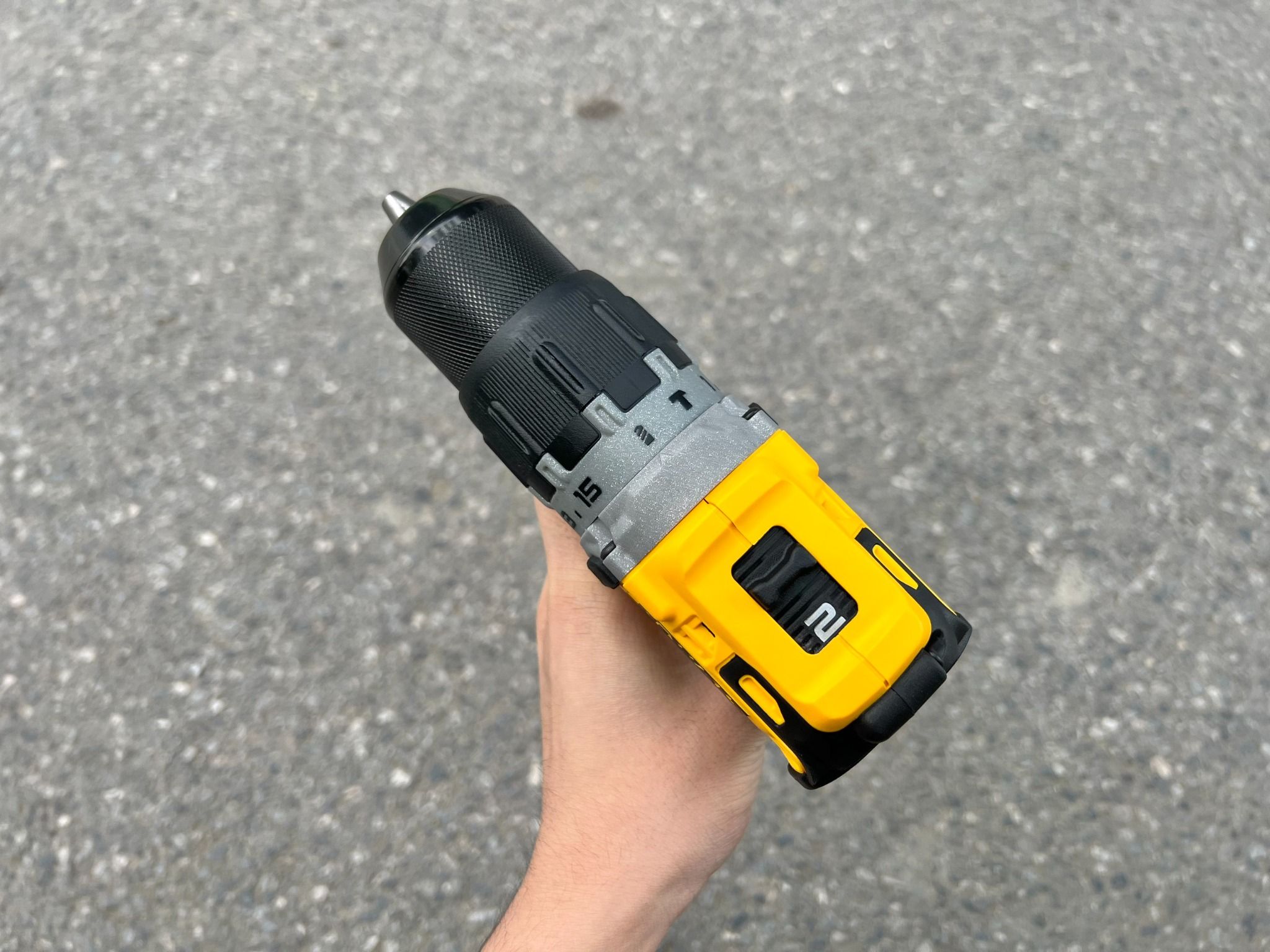  Máy khoan cầm tay Dewalt 12V DCD706 